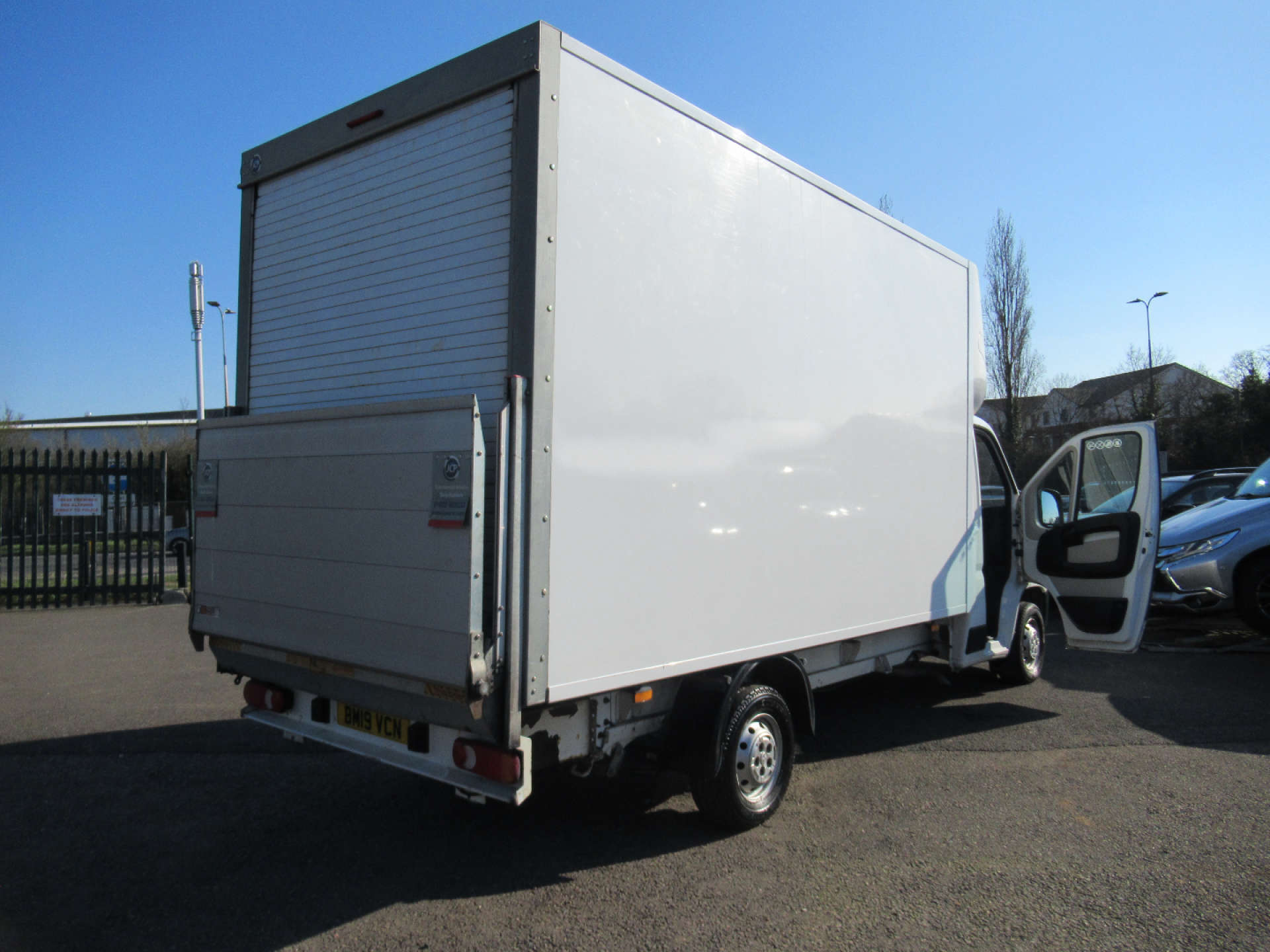PEUGEOT BOXER 2.0 BlueHDi 335 Built for Business Luton 3dr Diesel Manual L4 Euro 6 (130 ps) #9