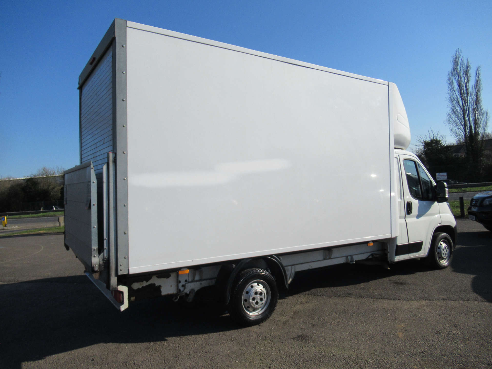PEUGEOT BOXER 2.0 BlueHDi 335 Built for Business Luton 3dr Diesel Manual L4 Euro 6 (130 ps) #10