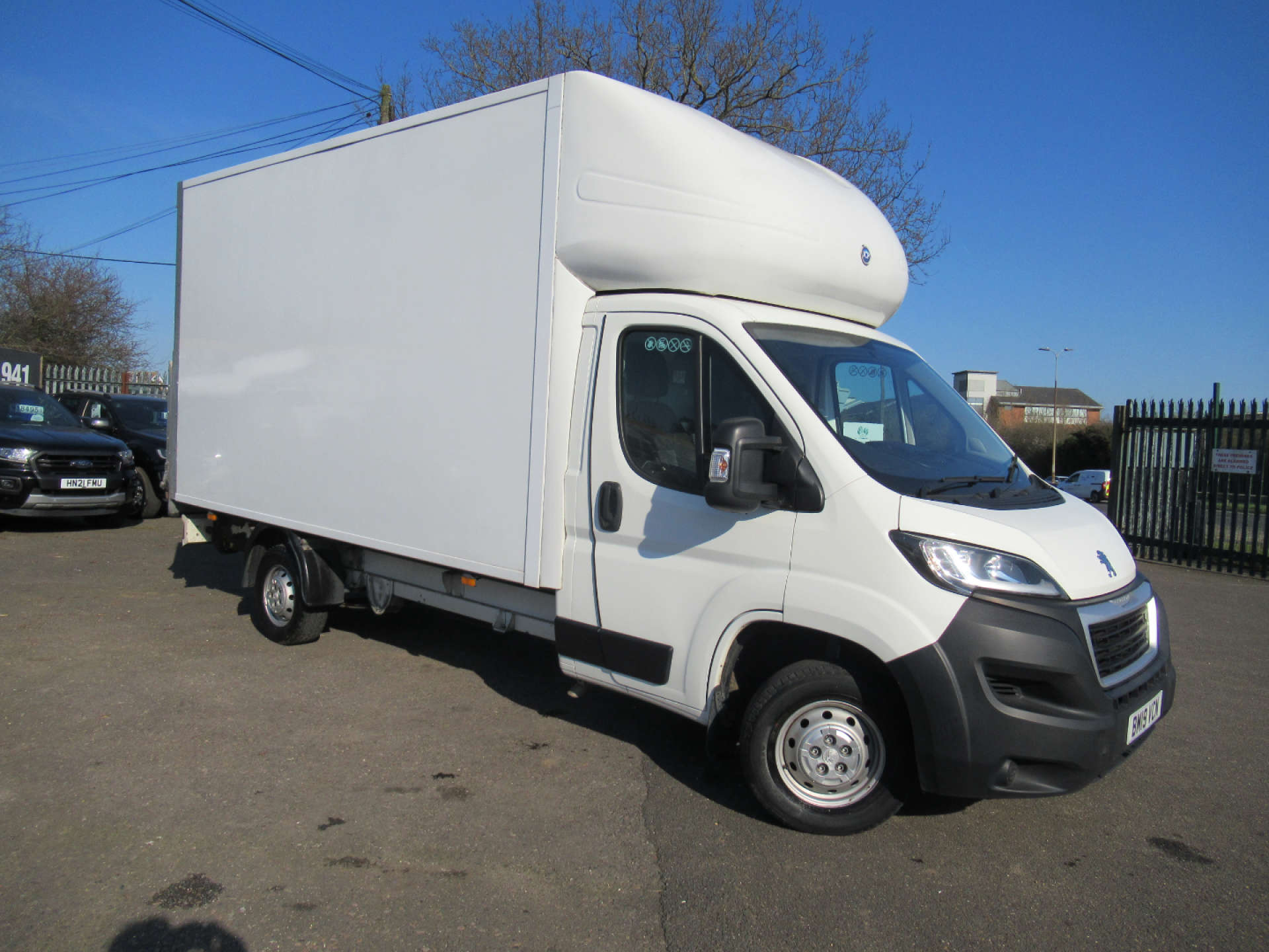 PEUGEOT BOXER 2.0 BlueHDi 335 Built for Business Luton 3dr Diesel Manual L4 Euro 6 (130 ps) #23