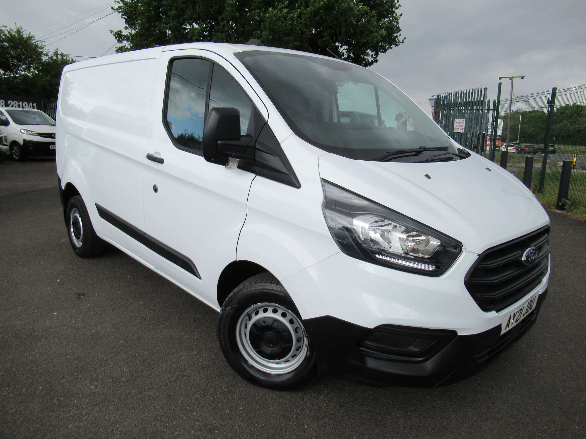 FORD TRANSIT CUSTOM 2.0 Transit Custom 300 Leader EcoBlue #25