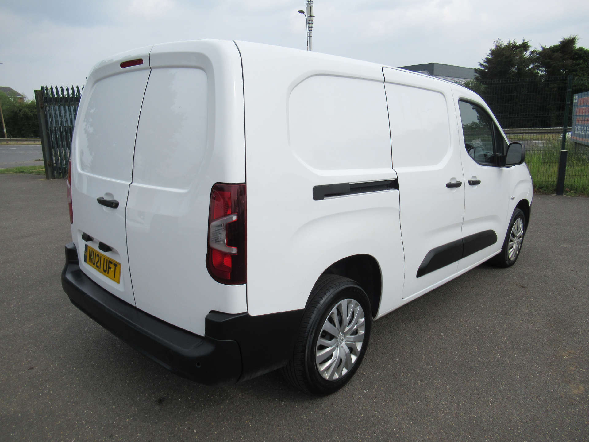 PEUGEOT PARTNER 1.5 Partner Professional L2 Blue HDi #10