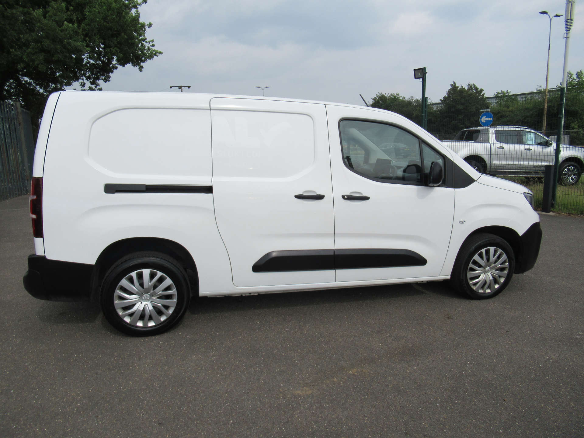 PEUGEOT PARTNER 1.5 Partner Professional L2 Blue HDi #12