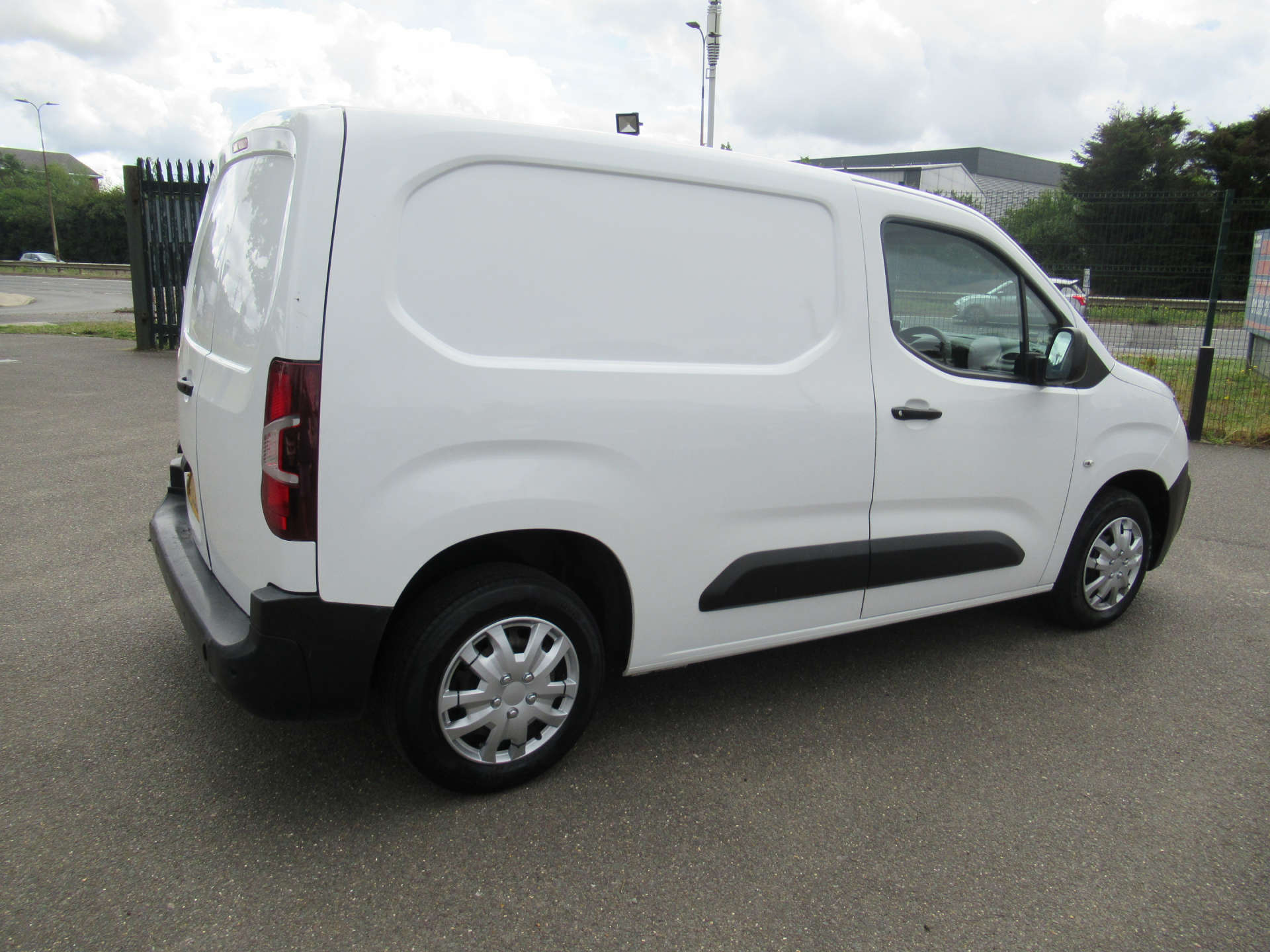 CITROEN BERLINGO 1.5 Berlingo 650 Enterprise Blue HDi #12