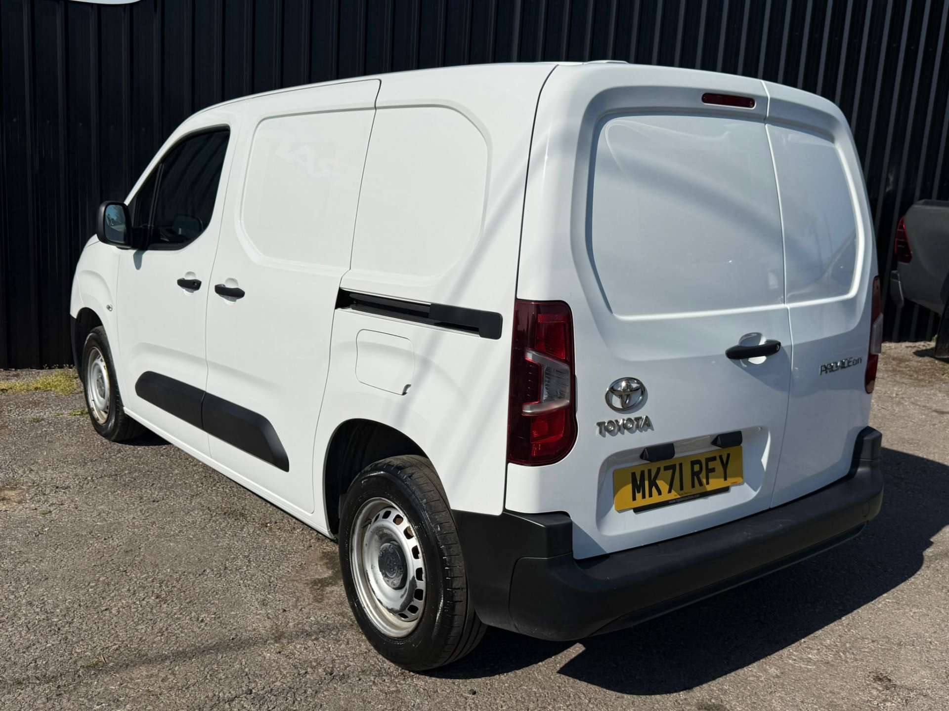 TOYOTA PROACE CITY 1.5 Active 75 L1H1 SWB #8