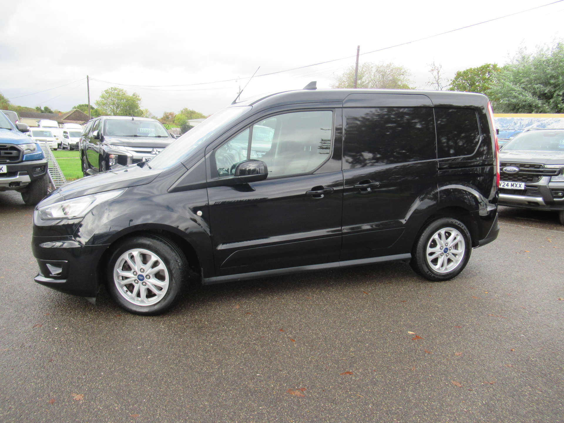 FORD TRANSIT CONNECT 1.5 Transit Connect 200 Limited TDCi Auto #2