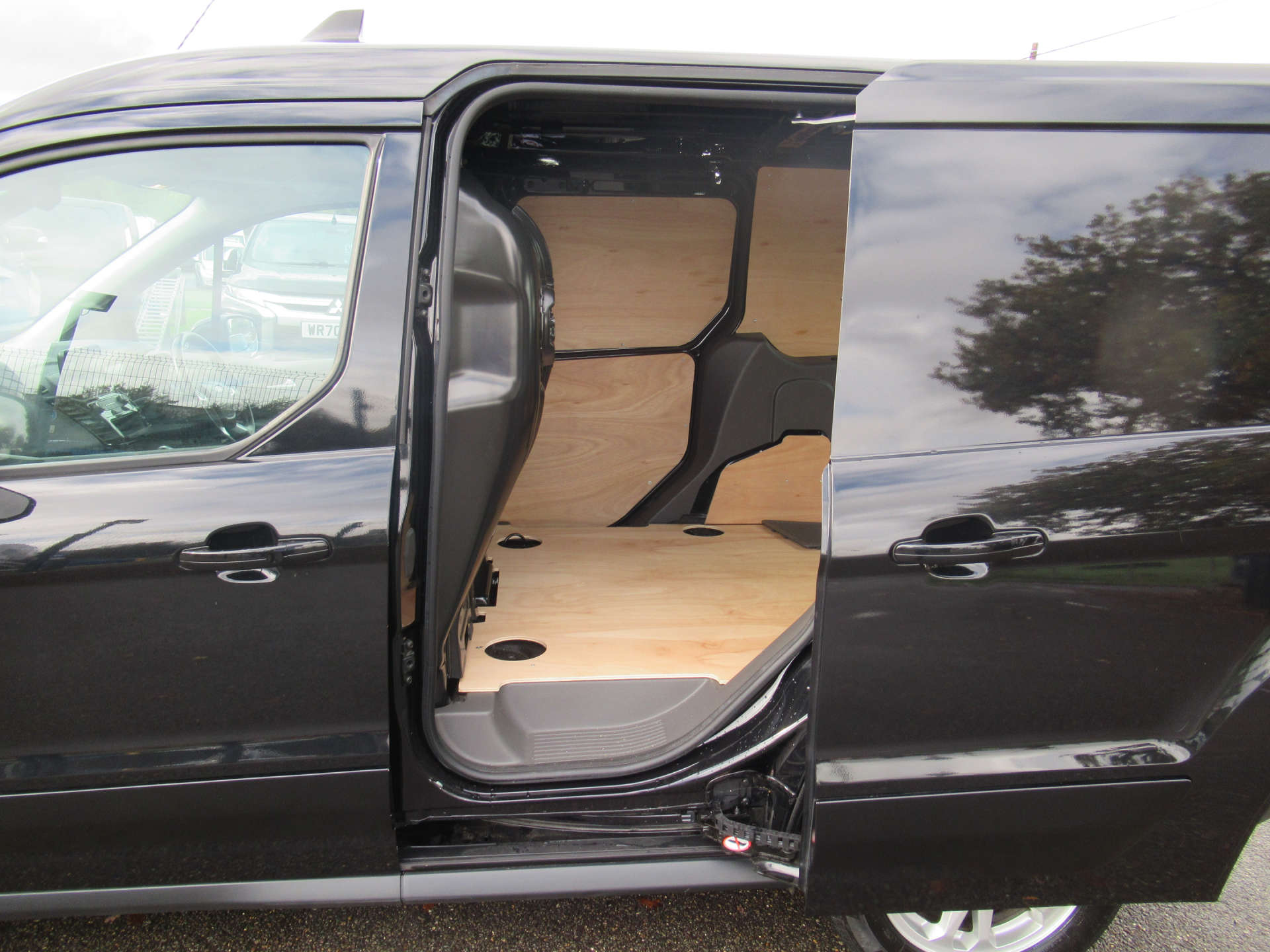 FORD TRANSIT CONNECT 1.5 Transit Connect 200 Limited TDCi Auto #5