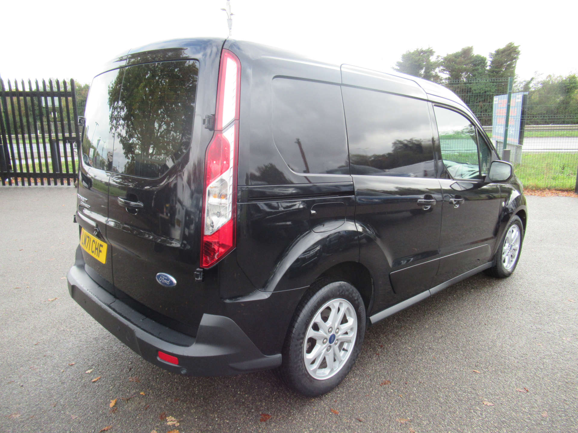 FORD TRANSIT CONNECT 1.5 Transit Connect 200 Limited TDCi Auto #13