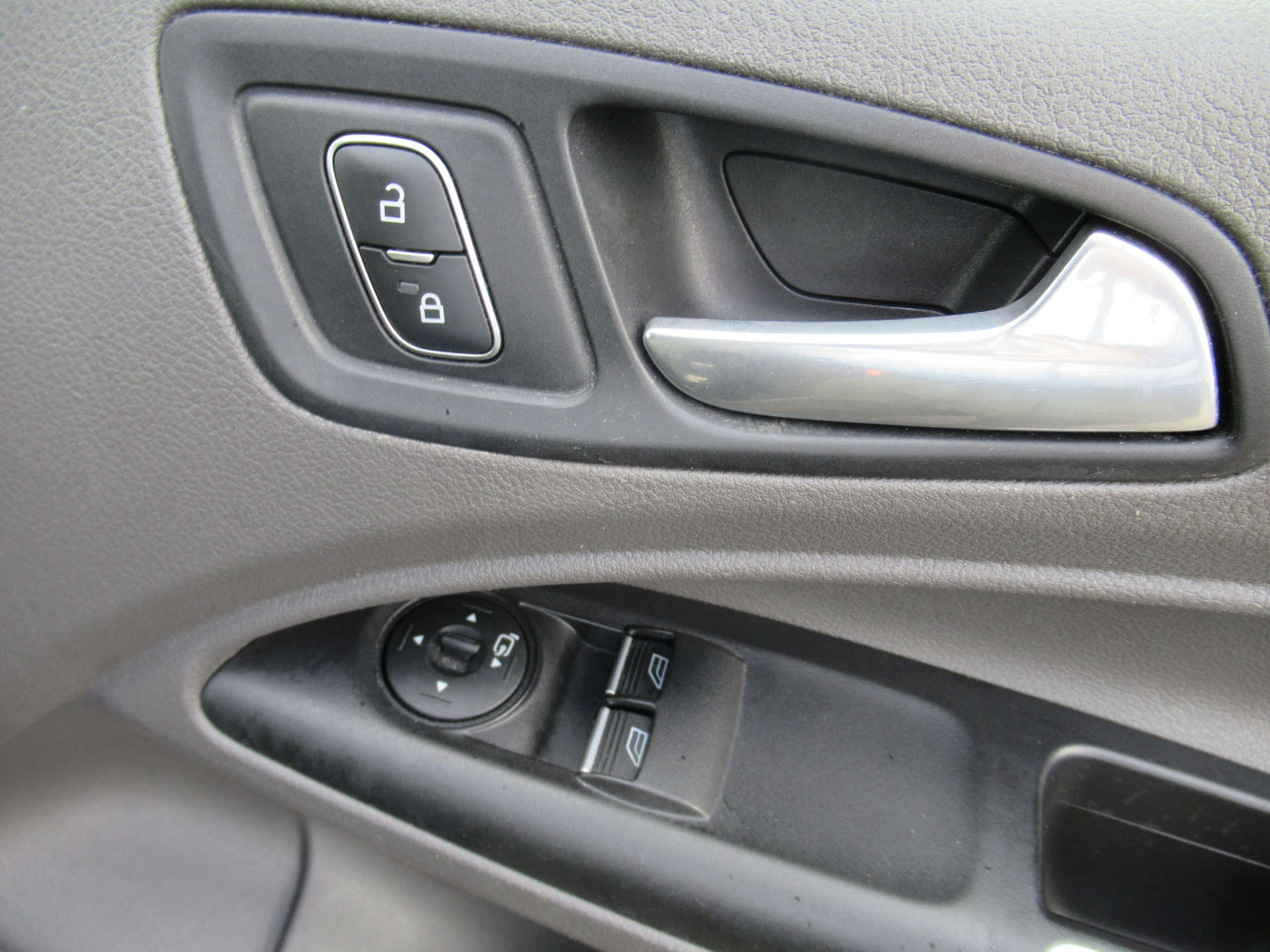 FORD TRANSIT CONNECT 1.5 Transit Connect 200 Limited TDCi Auto #29