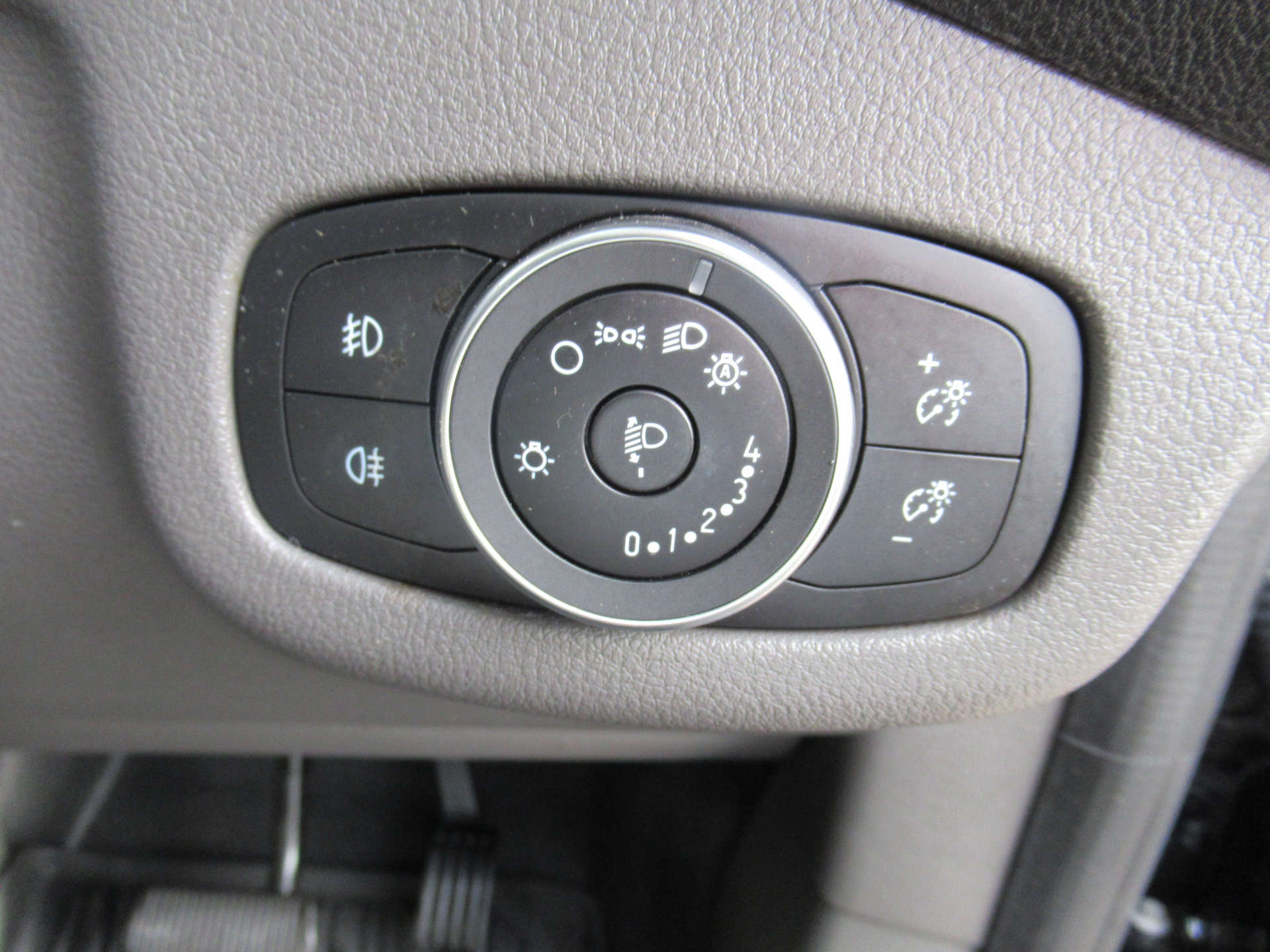 FORD TRANSIT CONNECT 1.5 Transit Connect 200 Limited TDCi Auto #30