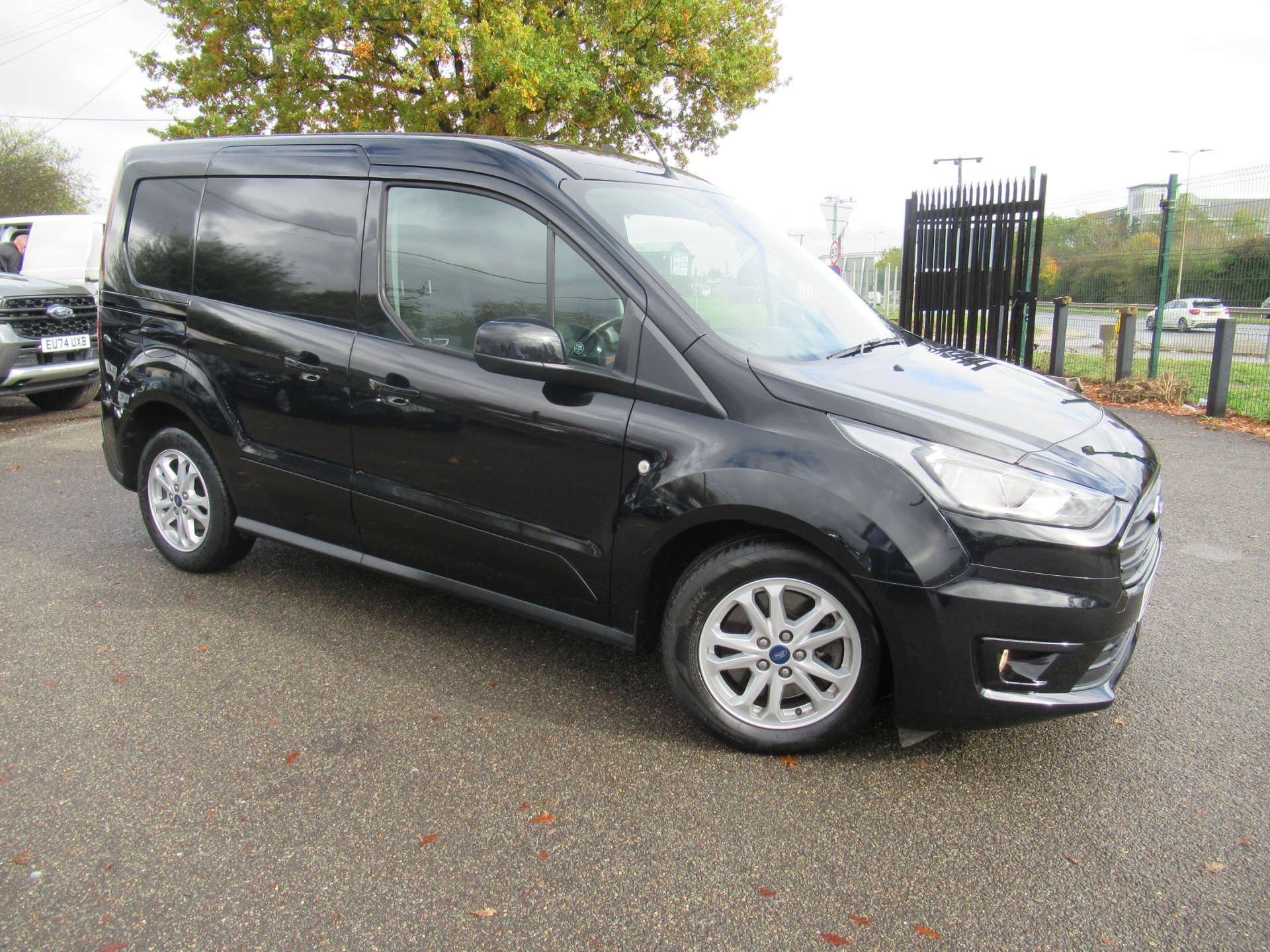 FORD TRANSIT CONNECT 1.5 Transit Connect 200 Limited TDCi Auto #31