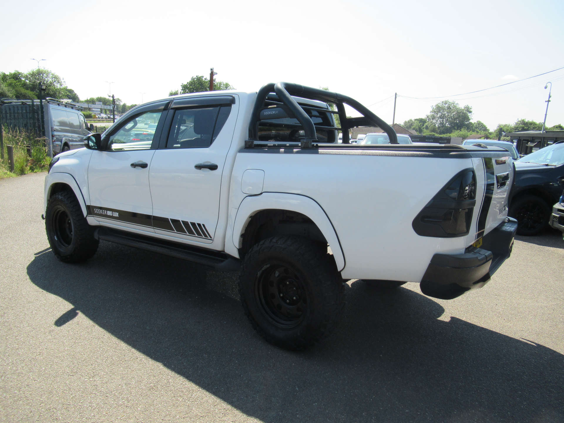 TOYOTA HILUX 2.4 HI-Luxury Icon D-4D 4WD Double Cab 4WD 5dr #7