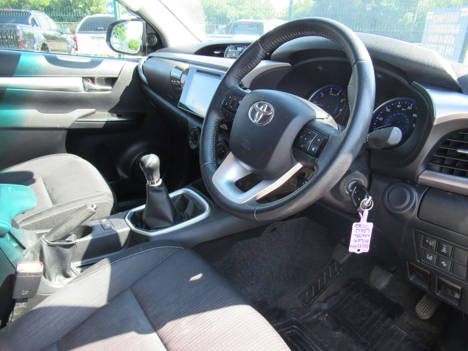 TOYOTA HILUX 2.4 HI-Luxury Icon D-4D 4WD Double Cab 4WD 5dr #13