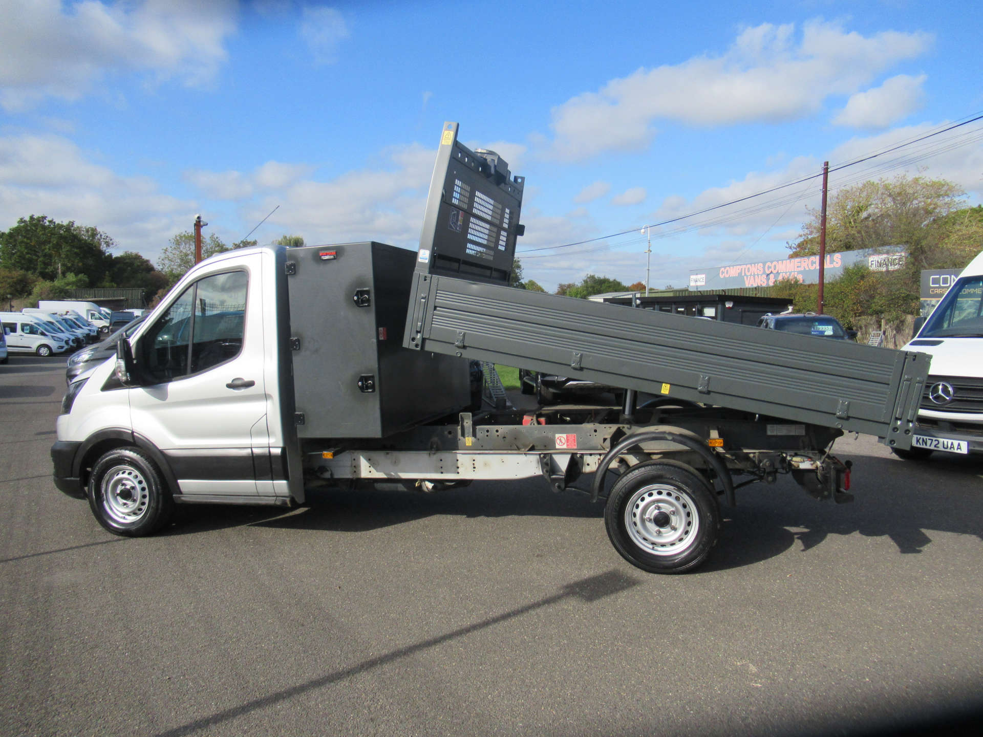 FORD TRANSIT 2.0 350 EcoBlue Leader Tipper 2dr Diesel Manual FWD L3 Euro 6 (s/s) (1-Way, 1-Stop, Tool Pod) (130 ps) #5