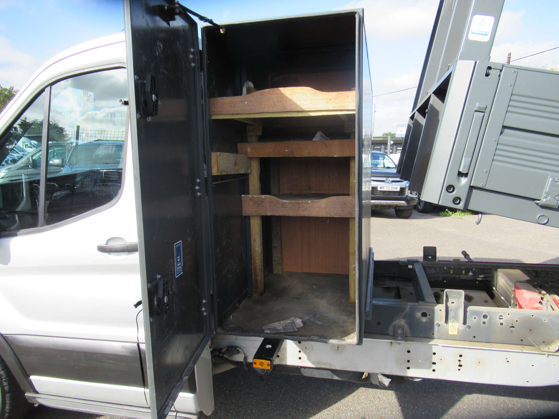 FORD TRANSIT 2.0 350 EcoBlue Leader Tipper 2dr Diesel Manual FWD L3 Euro 6 (s/s) (1-Way, 1-Stop, Tool Pod) (130 ps) #6