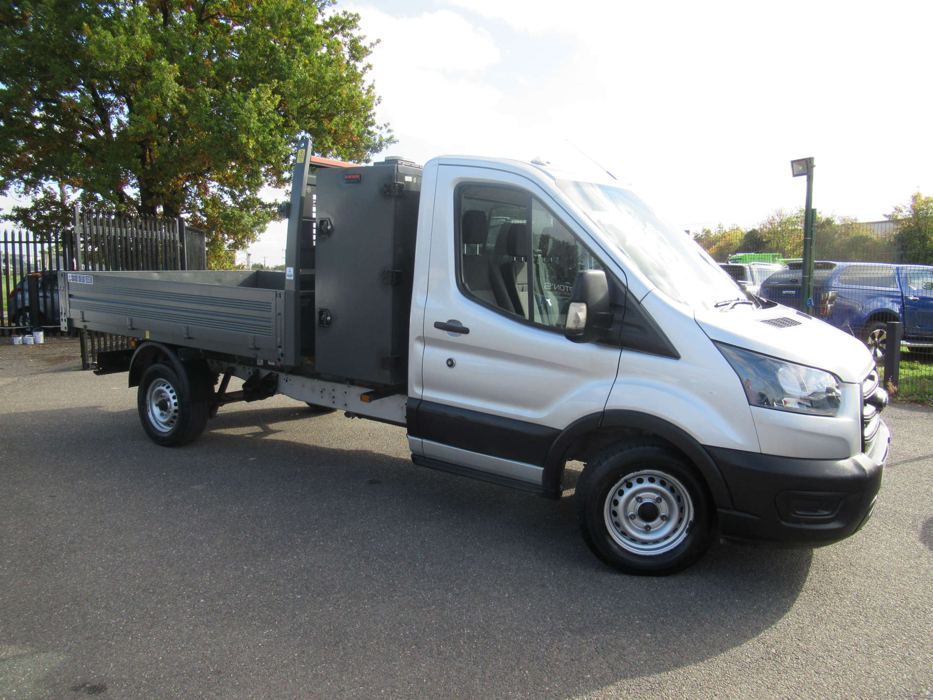 FORD TRANSIT 2.0 350 EcoBlue Leader Tipper 2dr Diesel Manual FWD L3 Euro 6 (s/s) (1-Way, 1-Stop, Tool Pod) (130 ps) #11
