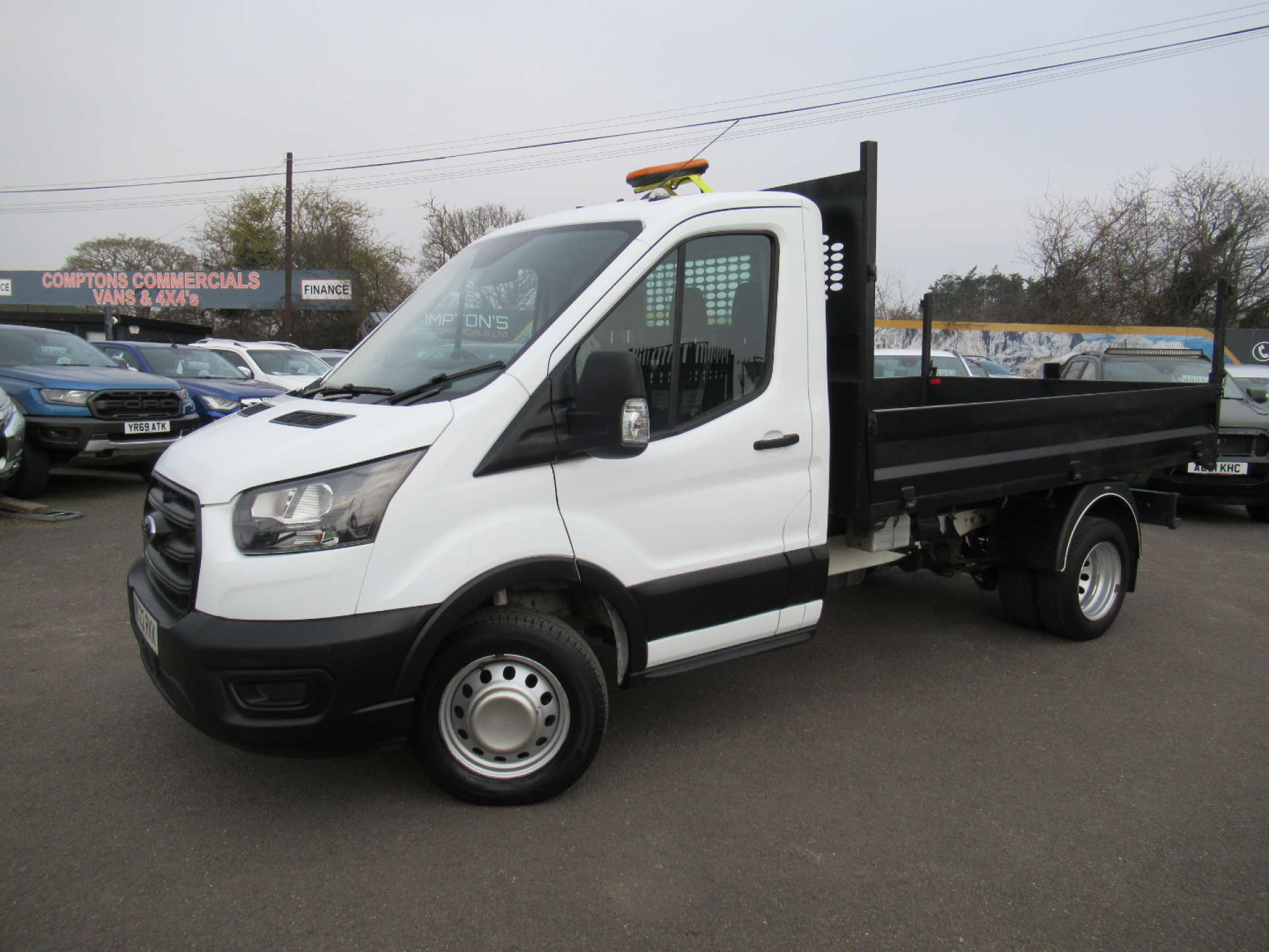 FORD TRANSIT 2.0 350 EcoBlue Leader Tipper 2dr Diesel Manual RWD L3 Euro 6 (s/s) (1-Way, 1-Stop, Tool Pod) (130 ps) #0