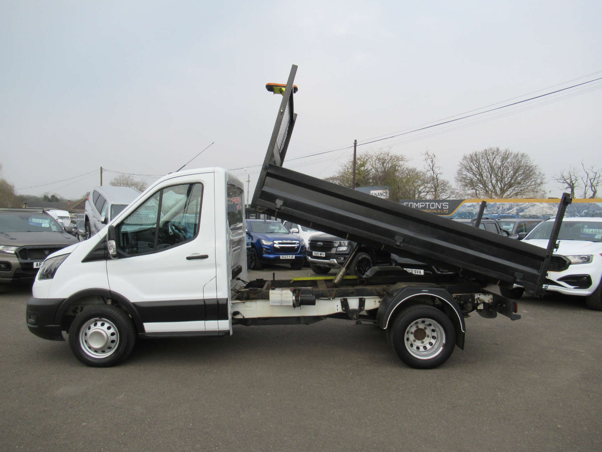FORD TRANSIT 2.0 350 EcoBlue Leader Tipper 2dr Diesel Manual RWD L3 Euro 6 (s/s) (1-Way, 1-Stop, Tool Pod) (130 ps) #2