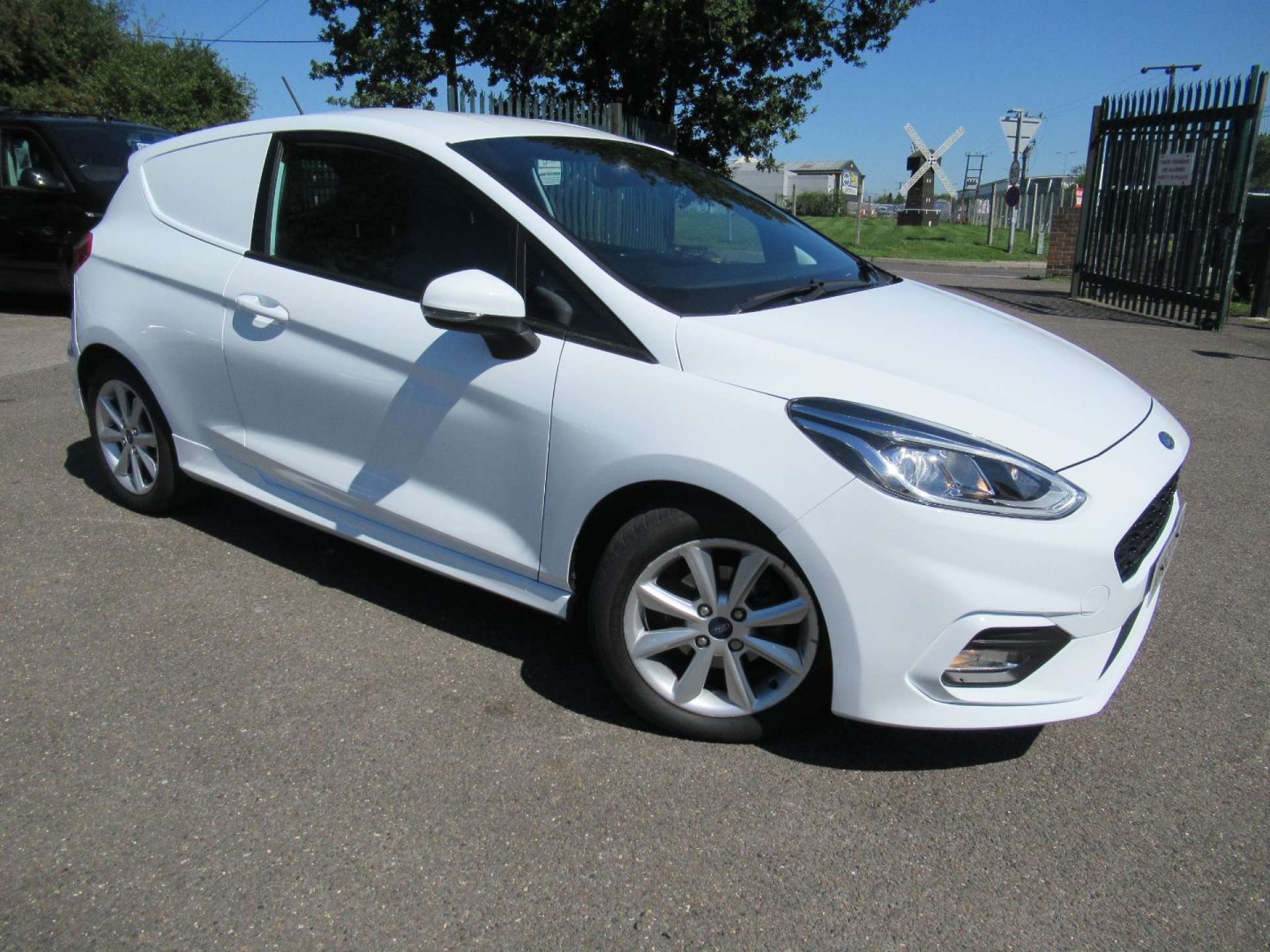 FORD FIESTA 1.0 FIESTA SPORT 3dr #21