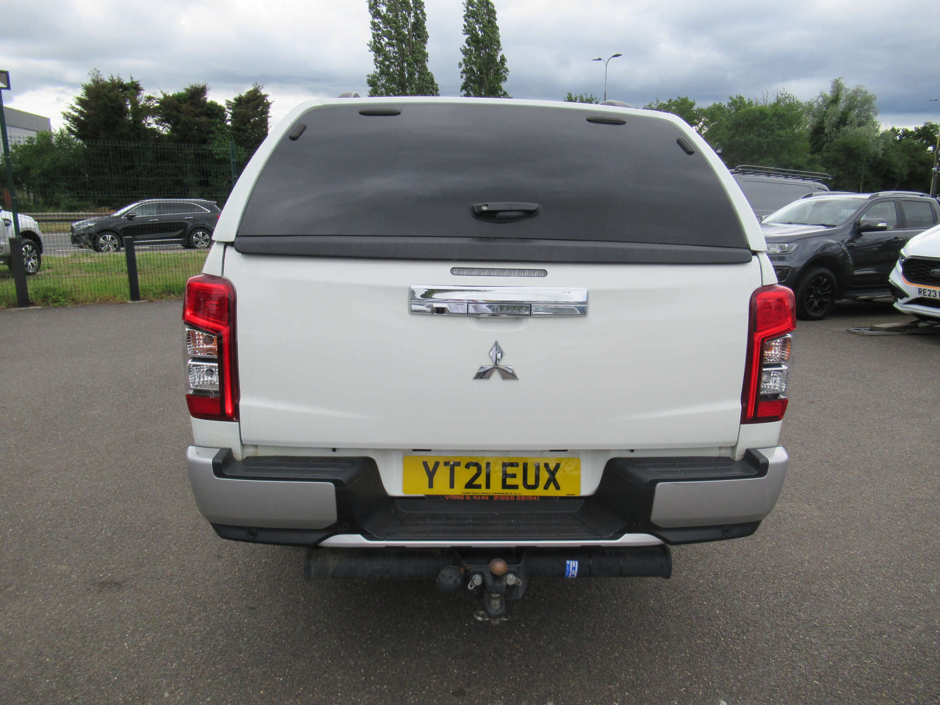 MITSUBISHI L200 2.3 L200 Barbarian X DI-D Auto 4WD #9