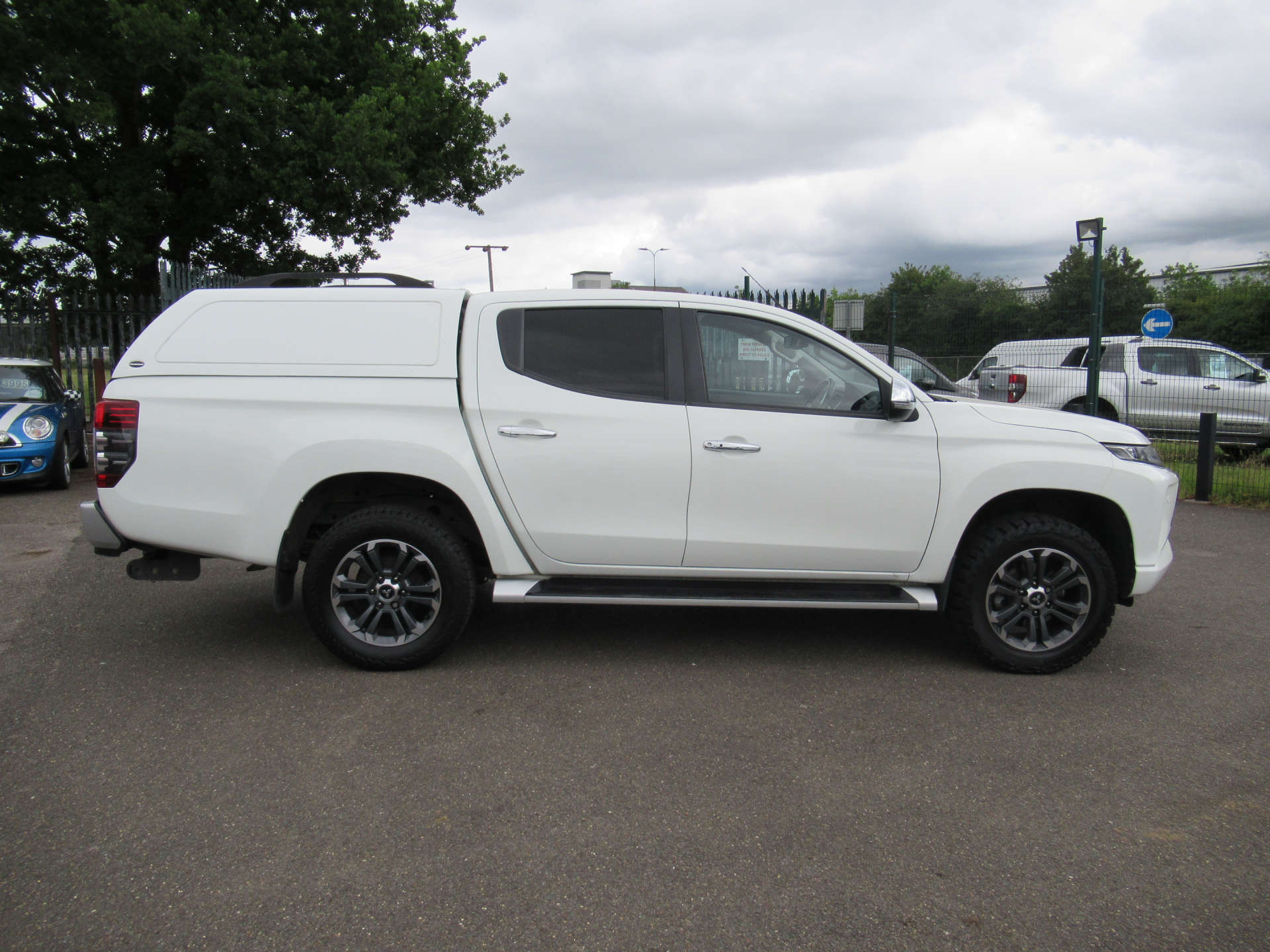 MITSUBISHI L200 2.3 L200 Barbarian X DI-D Auto 4WD #13