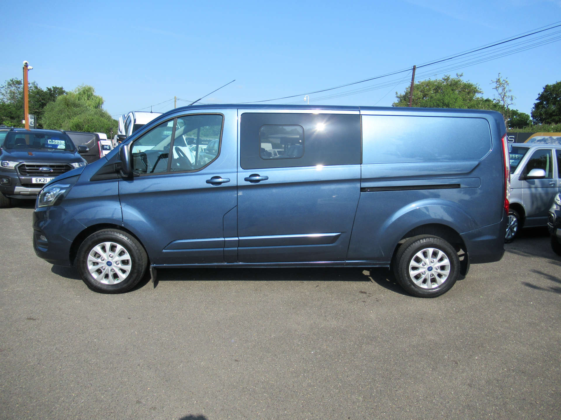 FORD TRANSIT CUSTOM 2.0 AUTO 6 SEATER CREW VAN L2 #3