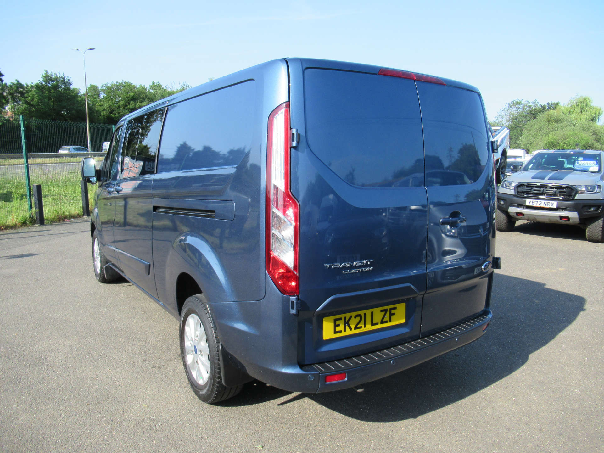 FORD TRANSIT CUSTOM 2.0 AUTO 6 SEATER CREW VAN L2 #9