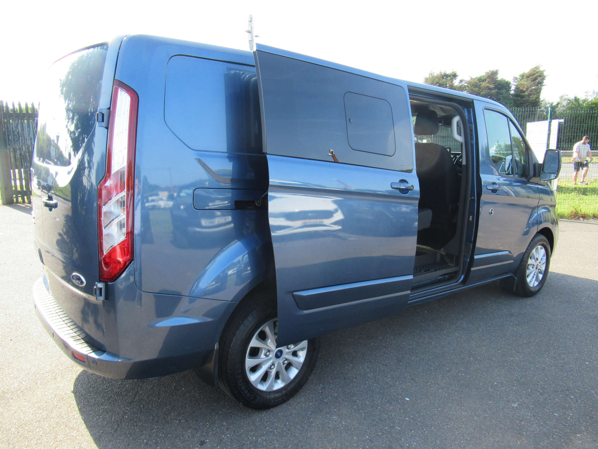 FORD TRANSIT CUSTOM 2.0 AUTO 6 SEATER CREW VAN L2 #11