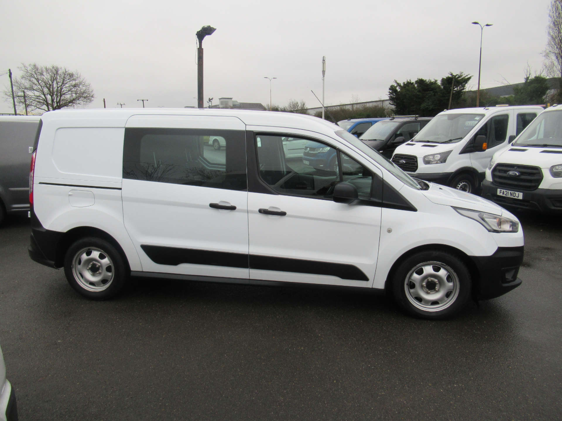 FORD TRANSIT CONNECT 1.5 230 EcoBlue Crew Van Double Cab 6dr Diesel Manual L2 Euro 6 (s/s) (100 ps) #11