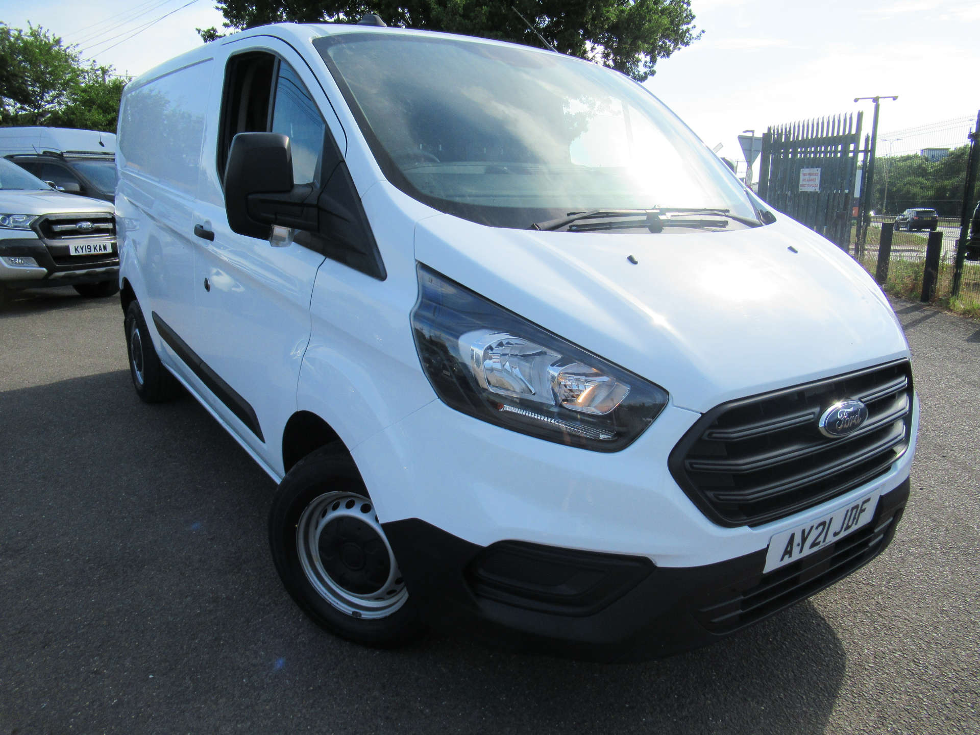 FORD TRANSIT CUSTOM 2.0 Transit Custom 300 Leader EcoBlue #27