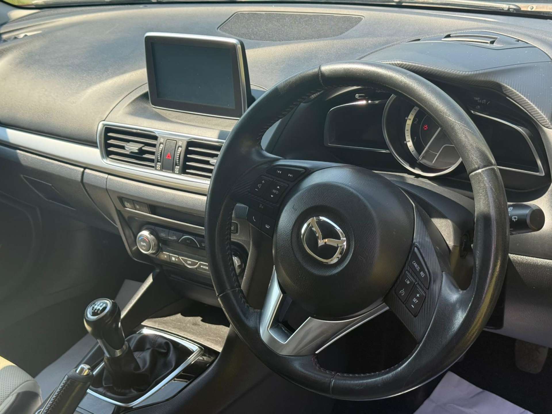 MAZDA 3 2.2 3 Sport Nav D 5dr #12