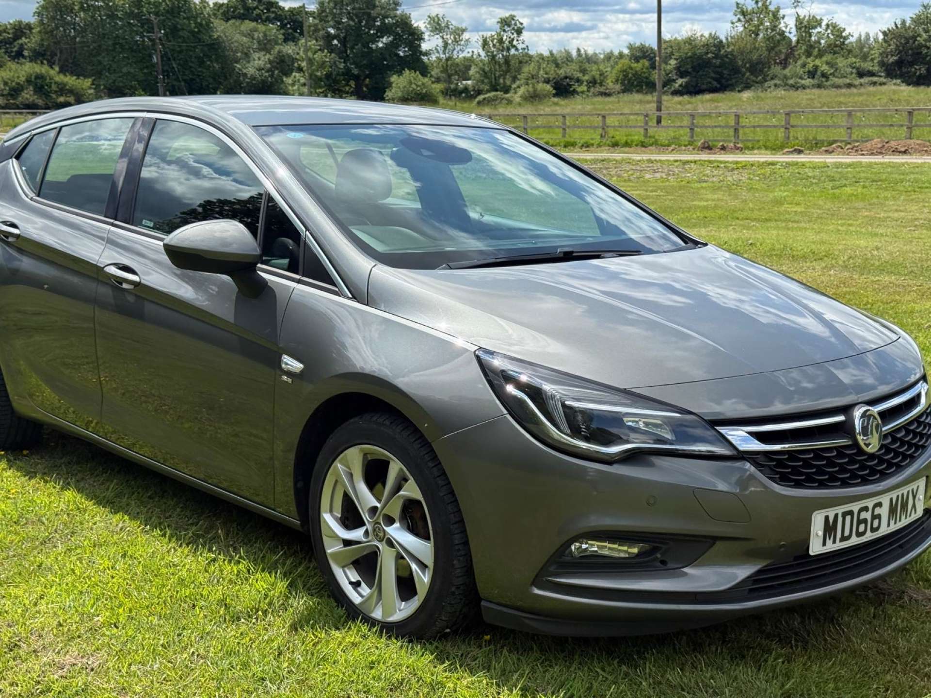 VAUXHALL ASTRA 1.4 Astra SRi T 5dr #5