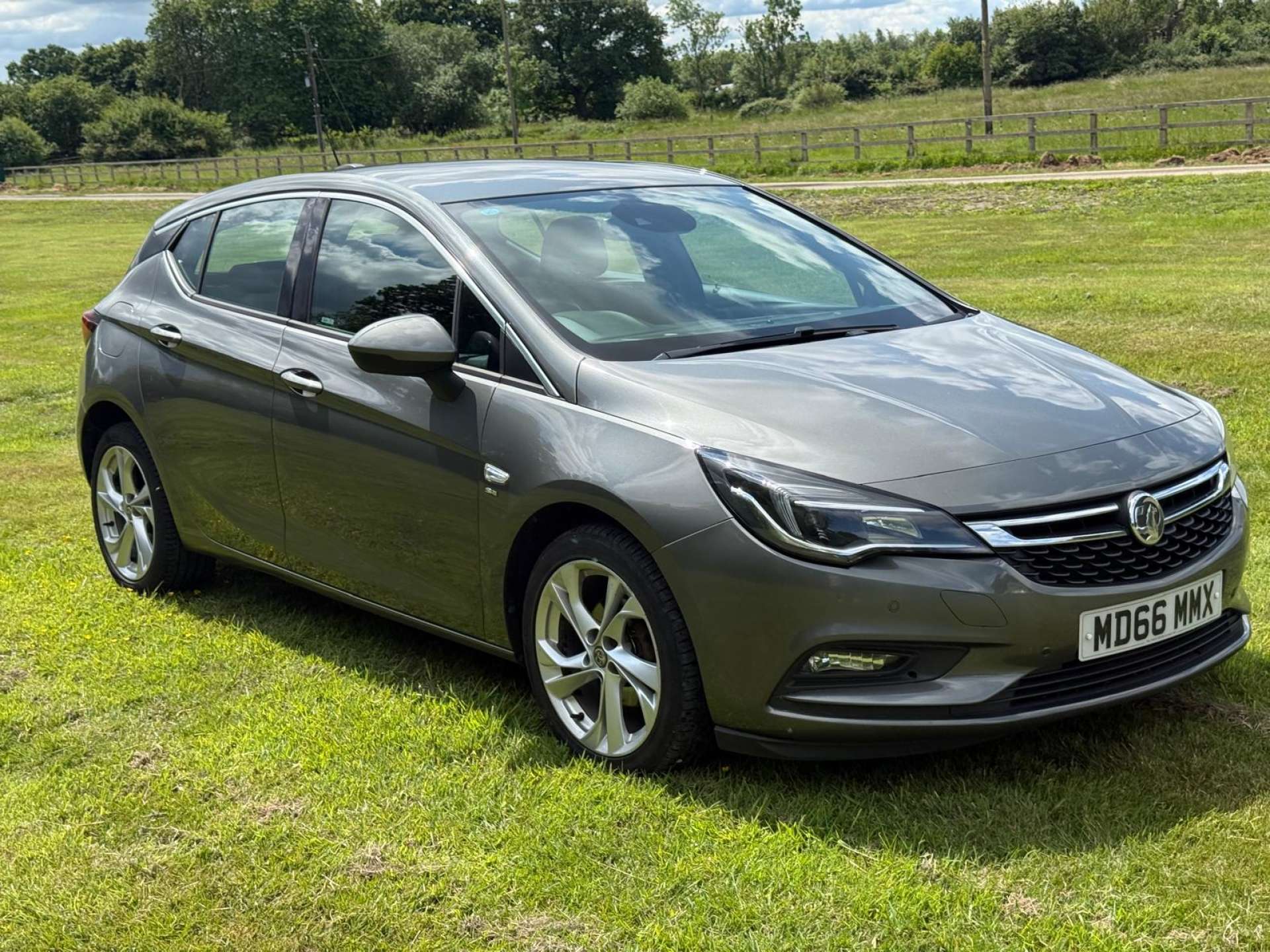 VAUXHALL ASTRA 1.4 Astra SRi T 5dr #6