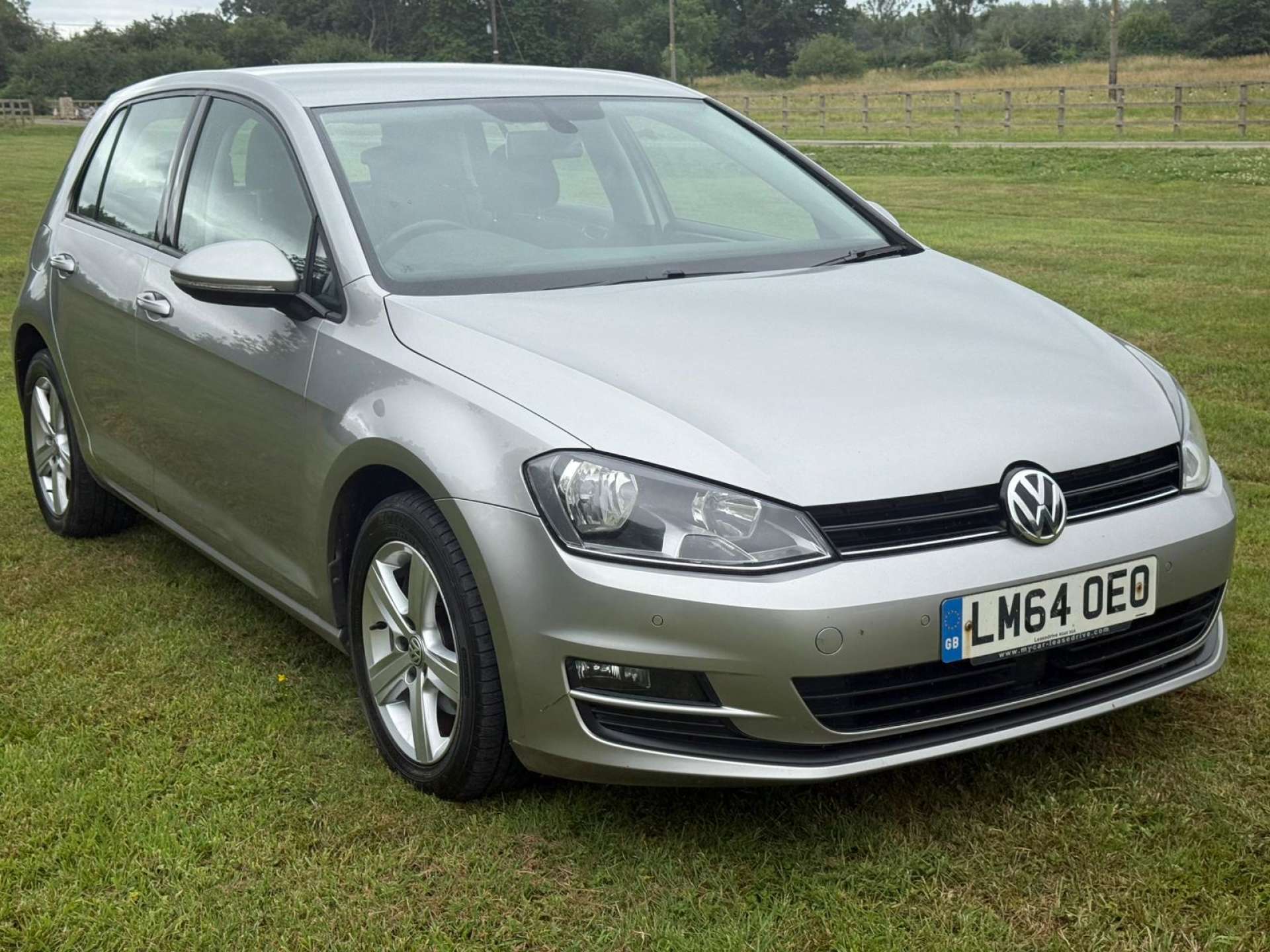 VOLKSWAGEN GOLF 1.6 Golf Match TDI BlueMotion Technology Semi-Auto 5dr #2