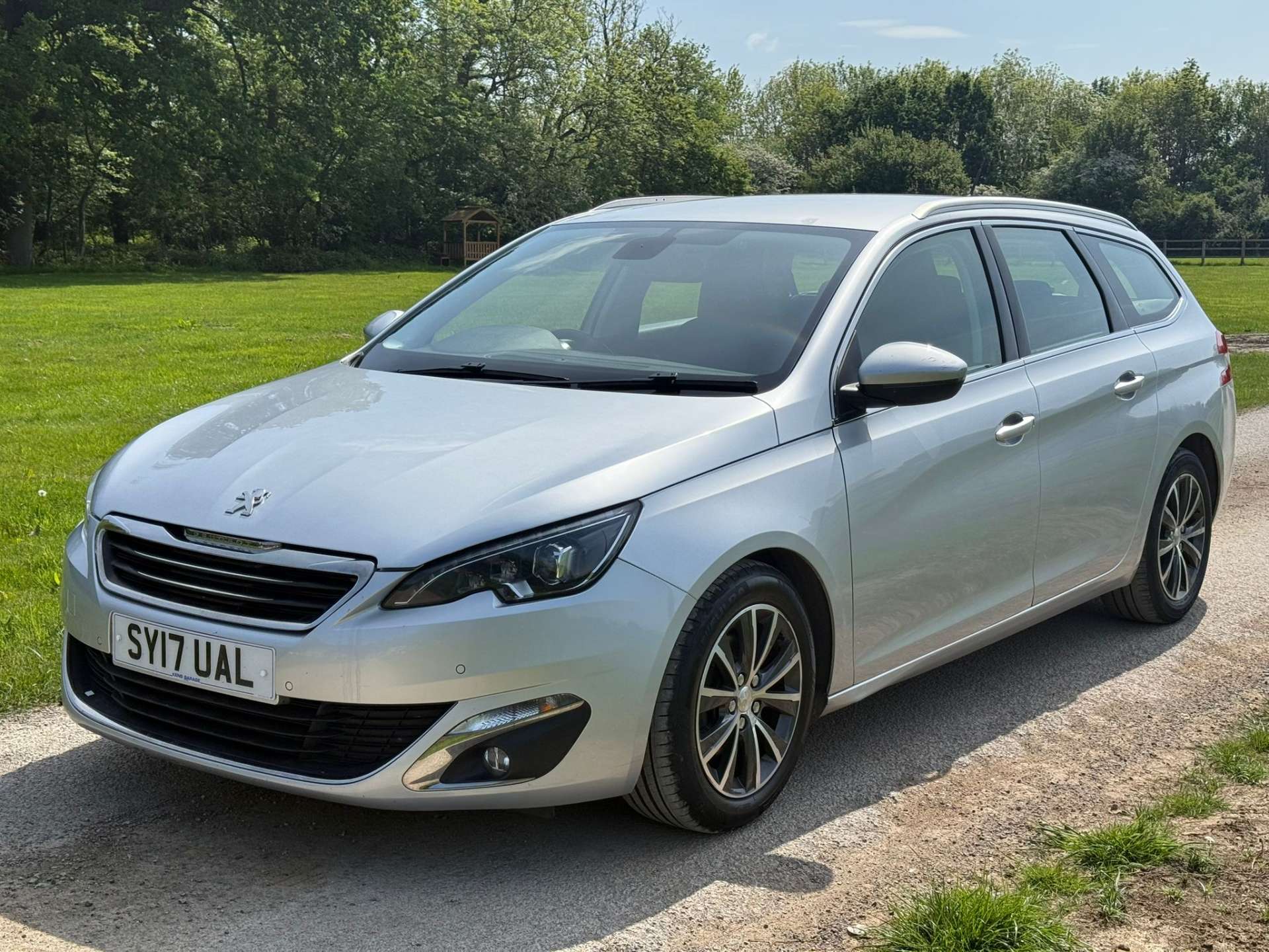 PEUGEOT 308 1.6 308 Allure SW HDi Blue S/S 5dr #3