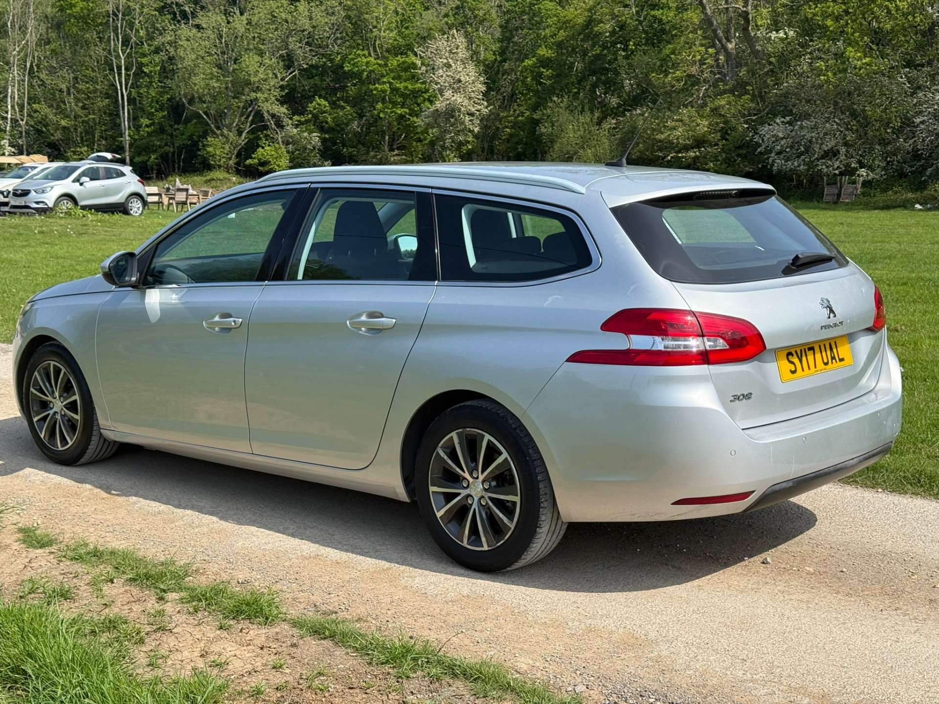 PEUGEOT 308 1.6 308 Allure SW HDi Blue S/S 5dr #12