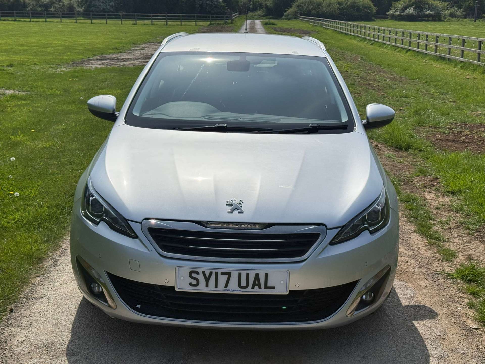 PEUGEOT 308 1.6 308 Allure SW HDi Blue S/S 5dr #26