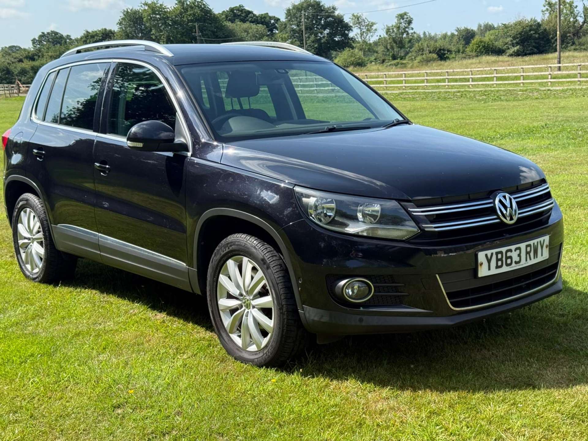 VOLKSWAGEN TIGUAN 2.0 Tiguan Match TDI BlueMotion Technology 4Motion 4WD 5dr #4