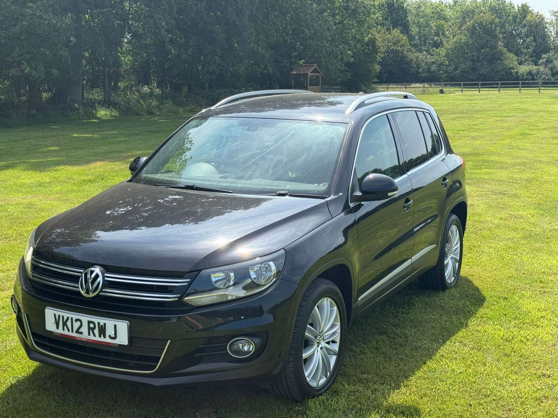 VOLKSWAGEN TIGUAN 2.0 Tiguan Sport TDI BlueMotion Technology 4Motion Semi-Auto 4WD 5dr #3
