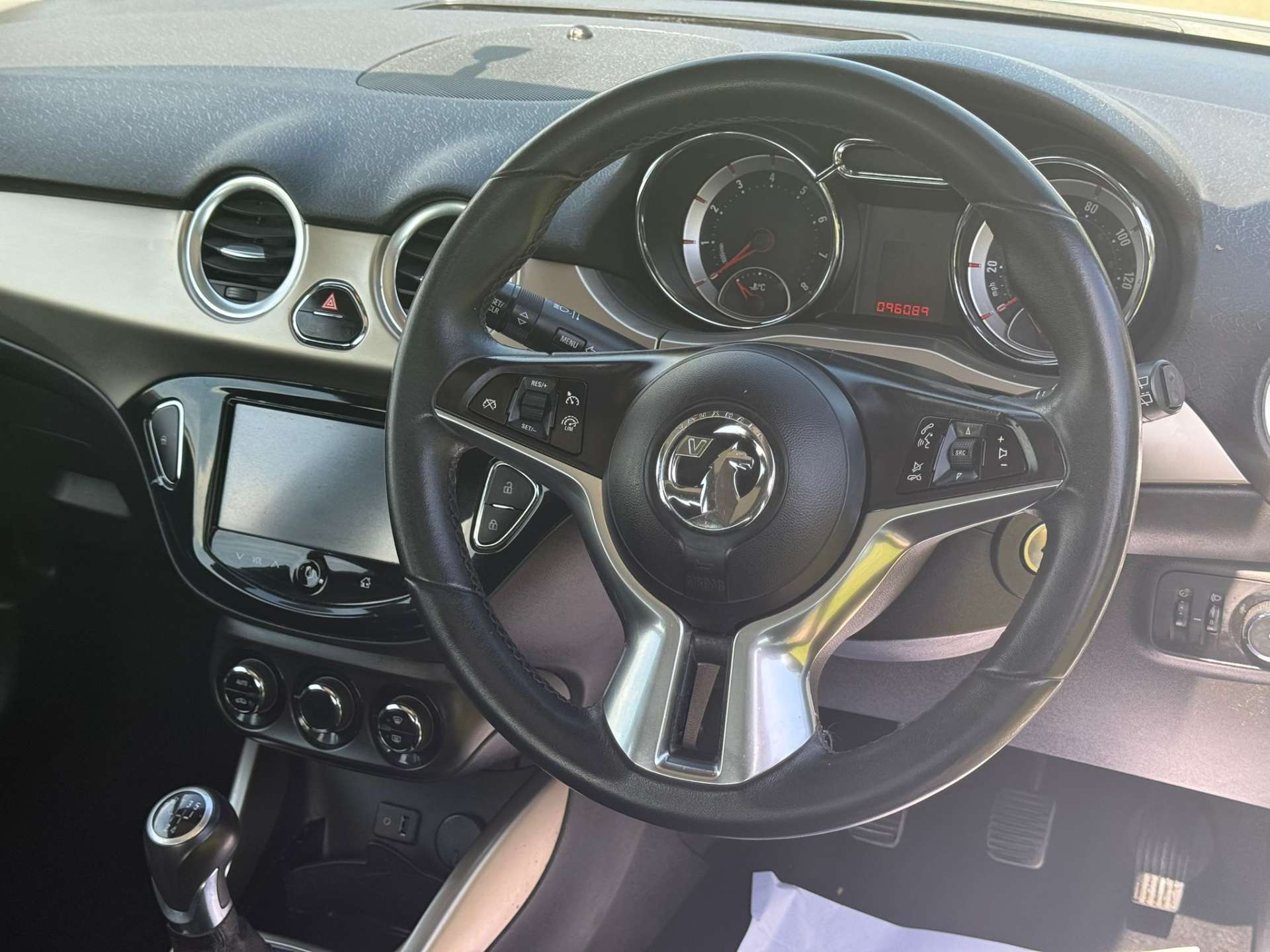 VAUXHALL ADAM 1.2 Adam Glam 3dr #17