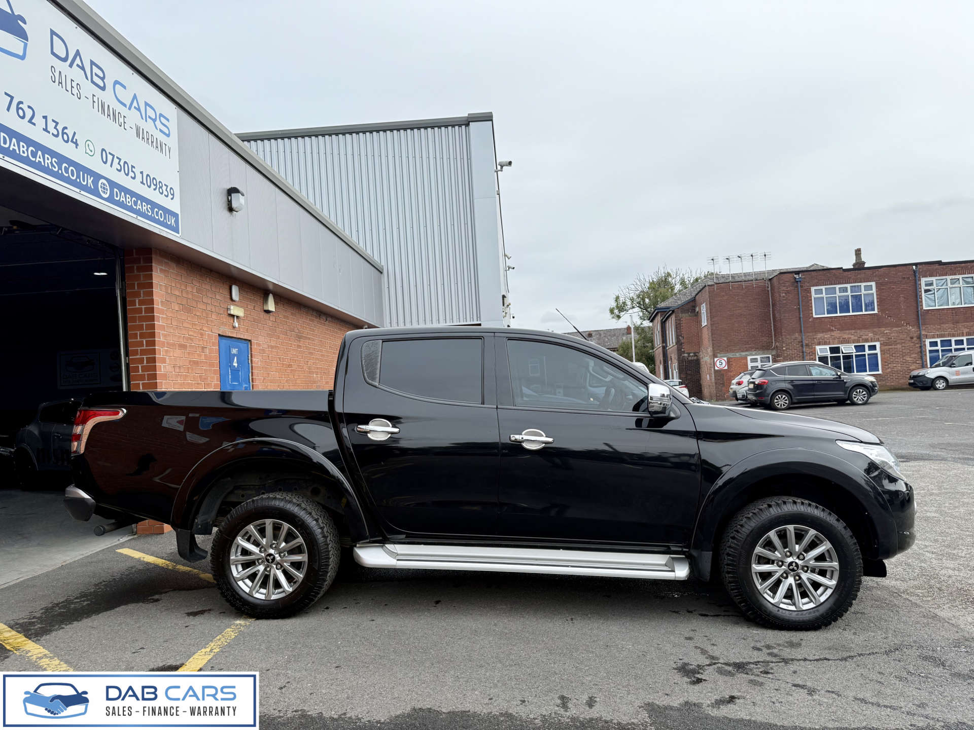 MITSUBISHI L200 2.4 L200 Barbarian DI-D Auto 4WD #9