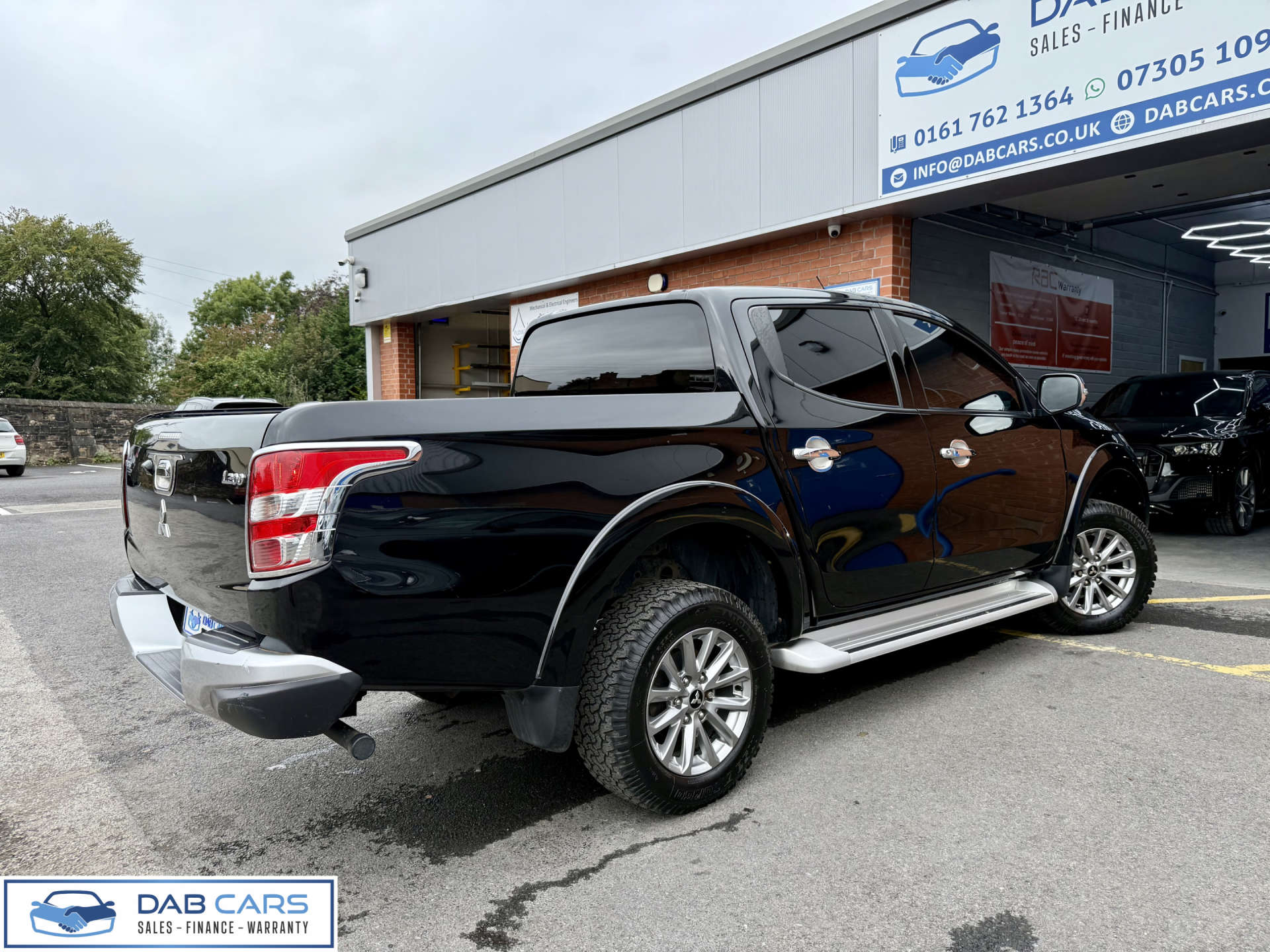MITSUBISHI L200 2.4 L200 Barbarian DI-D Auto 4WD #68
