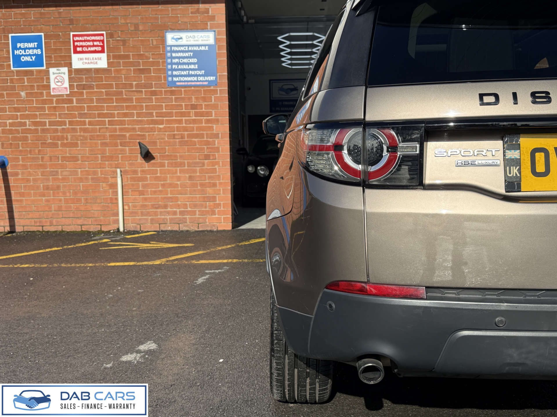 Land Rover Discovery Sport 2.0 Discovery Sport Luxury HSE TD4 Auto 4WD 5dr #48