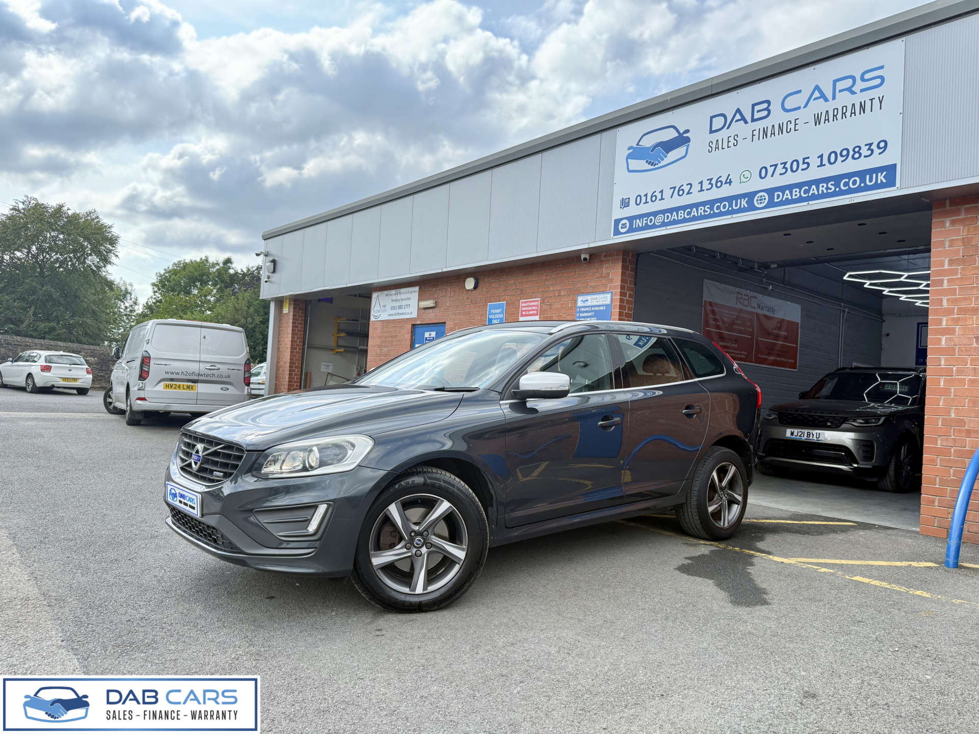 Volvo XC60 2.4 XC60 R-Design Luxury Nav D4 AWD Auto 4WD 5dr #30
