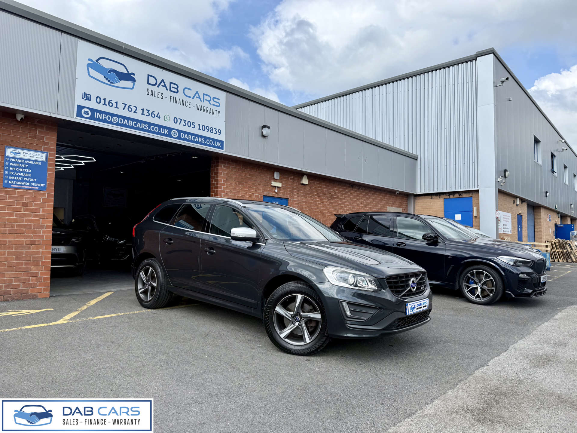 Volvo XC60 2.4 XC60 R-Design Luxury Nav D4 AWD Auto 4WD 5dr #32