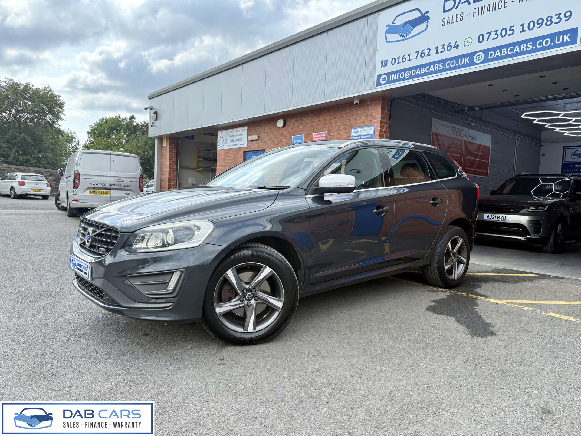 Volvo XC60 2.4 XC60 R-Design Luxury Nav D4 AWD Auto 4WD 5dr #53