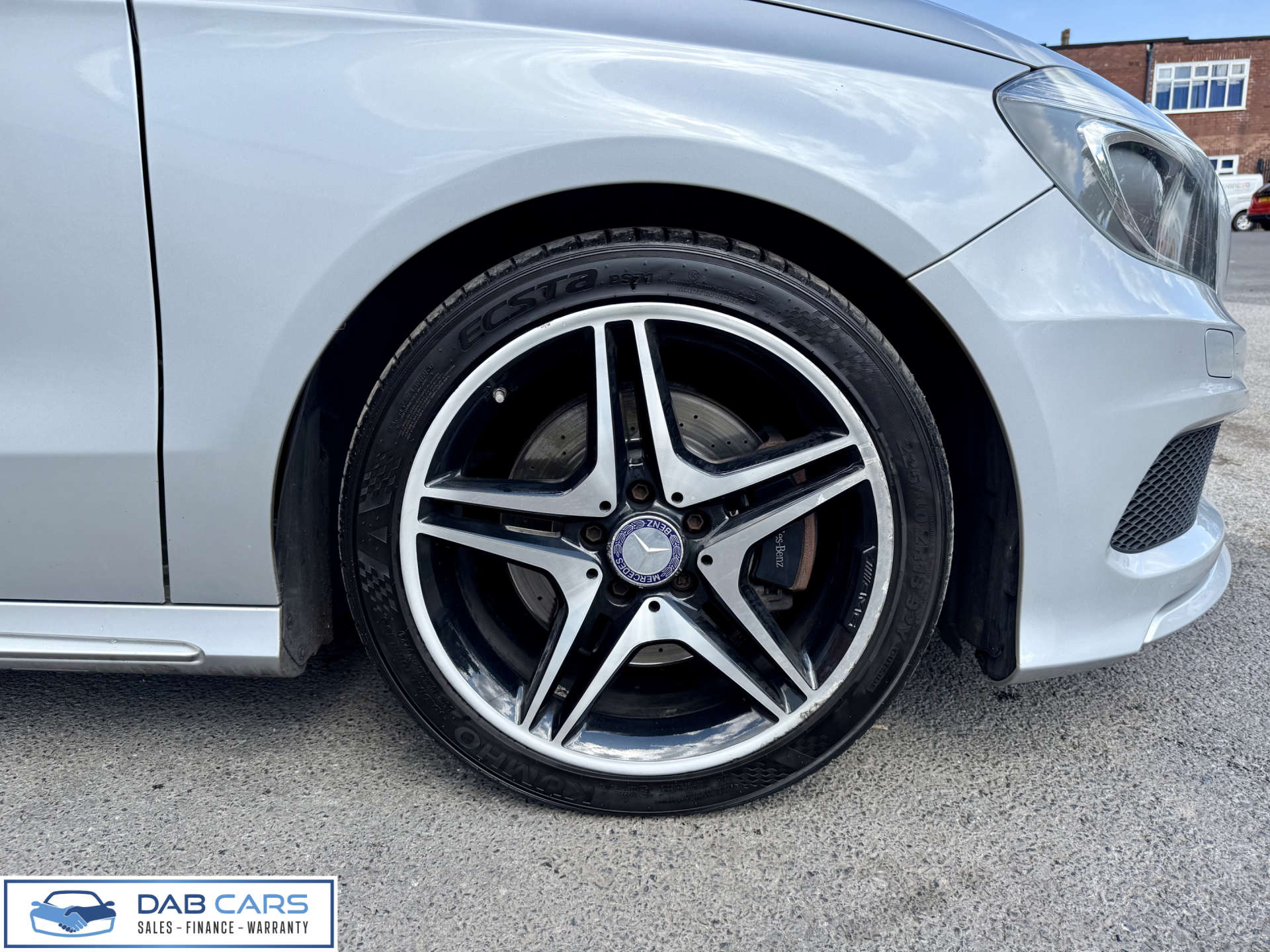 Mercedes-Benz A-CLASS 2.1 A220 BlueEfficiency AMG Sport CDi Auto 5dr #36