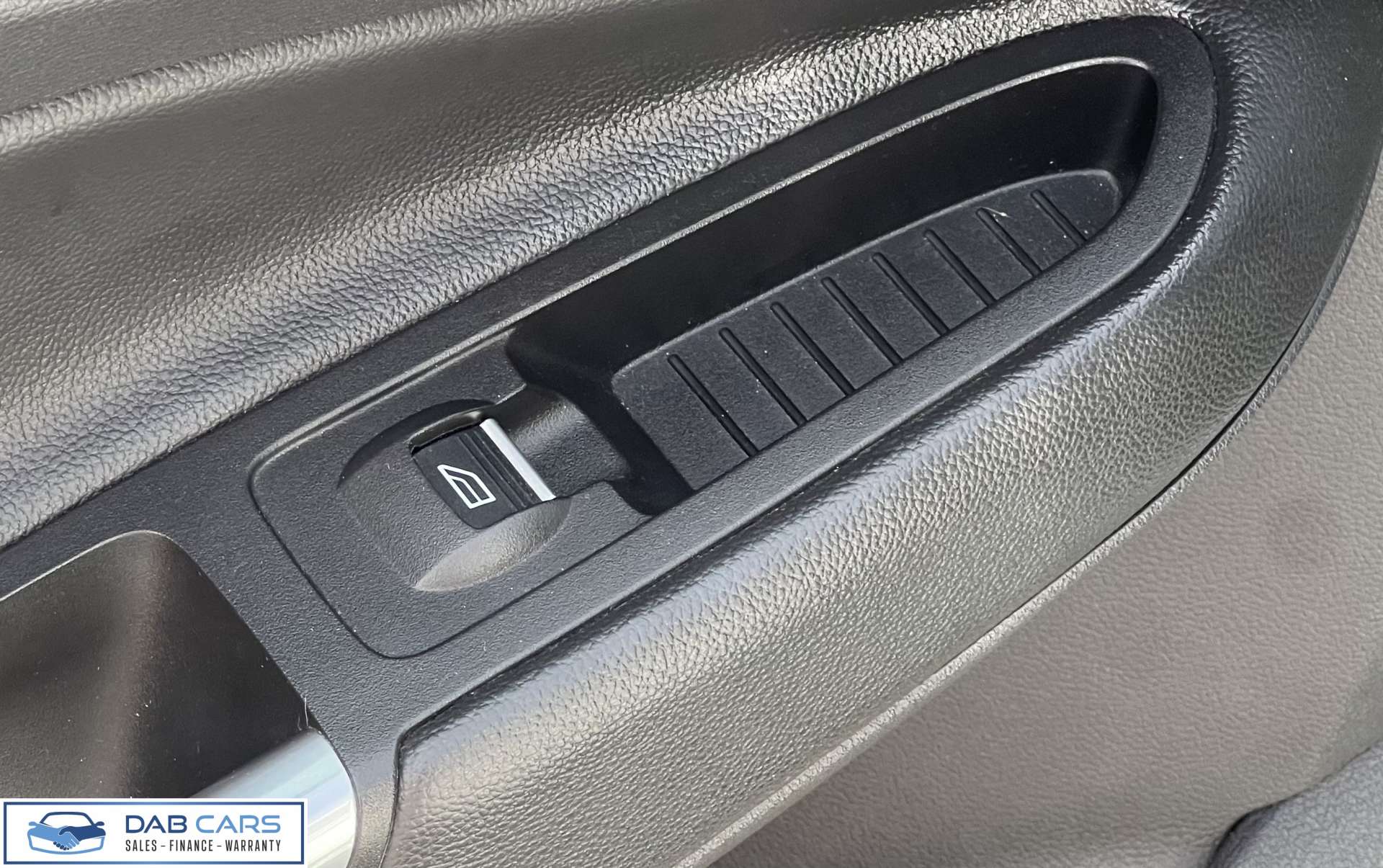 FORD KUGA 2.0 Kuga Titanium TDCI 4x4 Auto 4WD 5dr #56