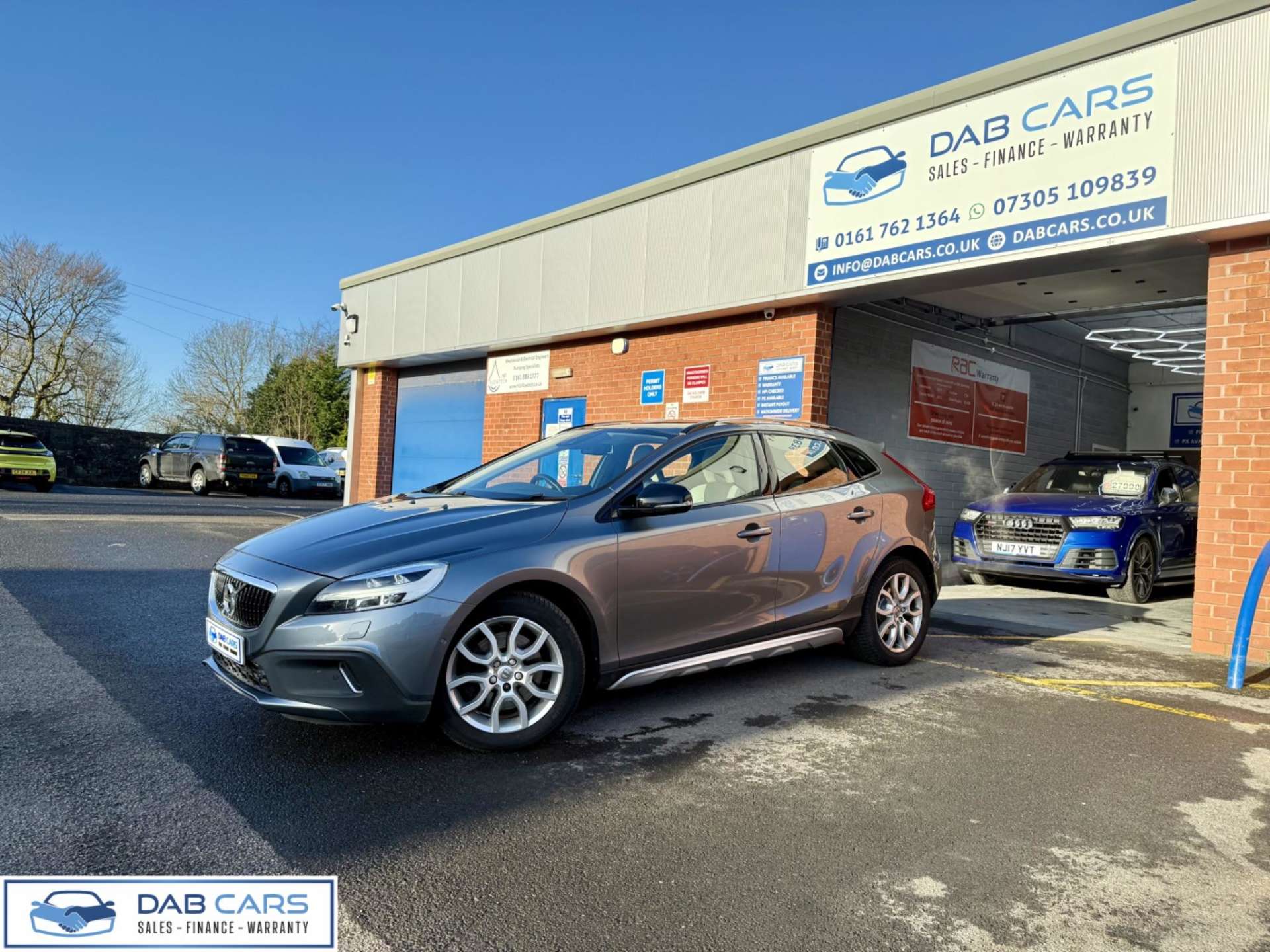 Volvo V40 Cross Country 2.0 T5 Pro Auto AWD Euro 6 (s/s) 5dr #50