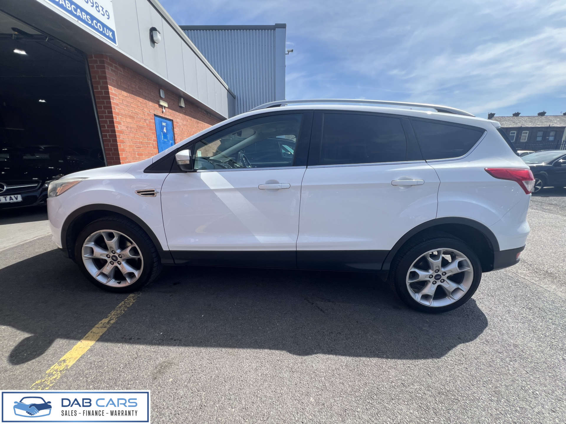 FORD KUGA 2.0 Kuga Titanium TDCI 4x4 Auto 4WD 5dr #29