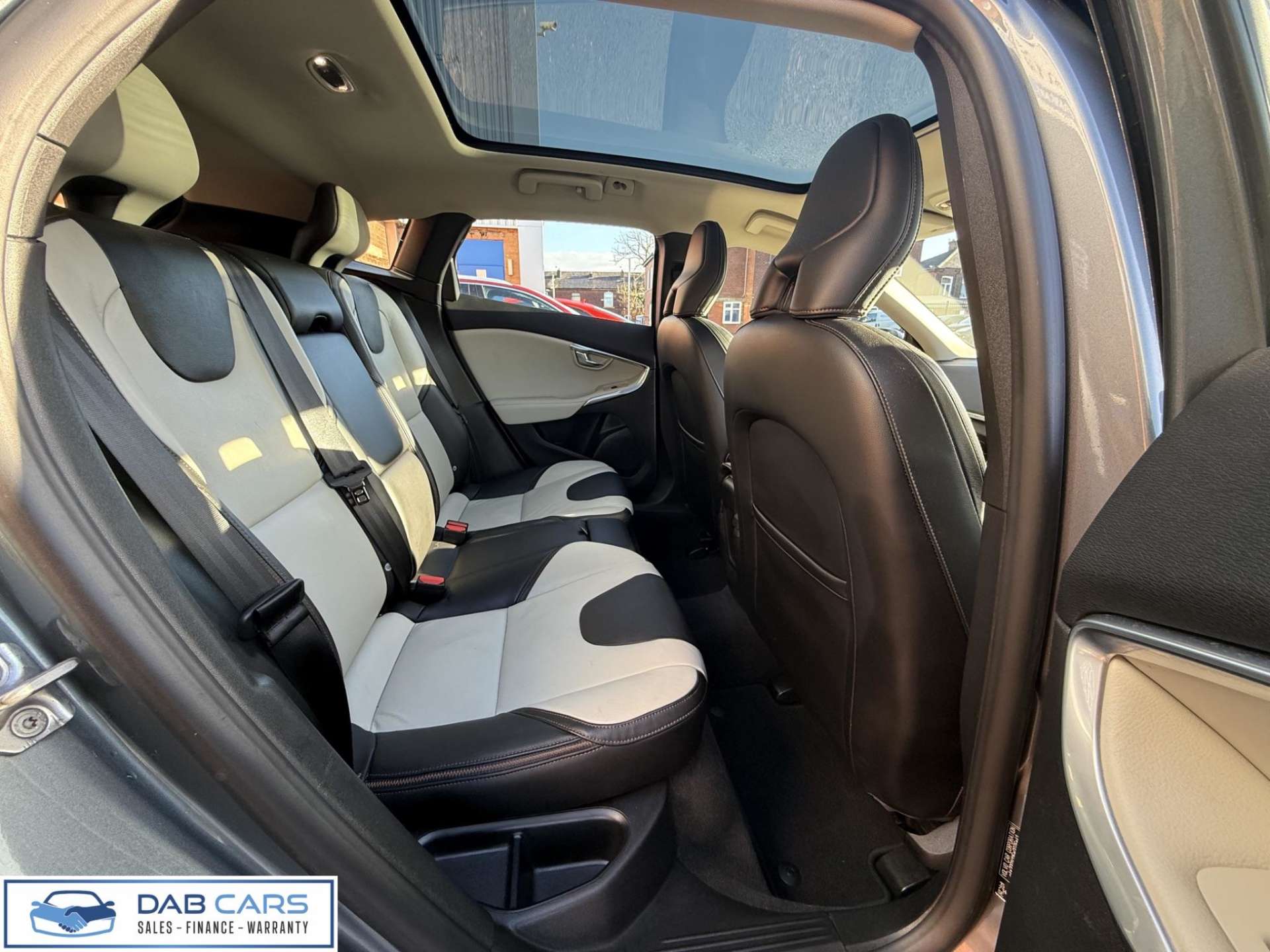 Volvo V40 Cross Country 2.0 T5 Pro Auto AWD Euro 6 (s/s) 5dr #69